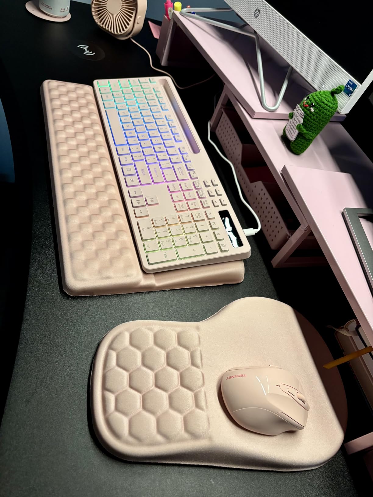 Soueto Wireless Keyboard with 7-Color RGB Backlit, Full-Size Computer Keyboard with Phone Tablet Holder, 2.4G Rechargeable Gaming Keyboard with Light Up Keys, Compatible with Mac, Windows (Black) customer photo 2