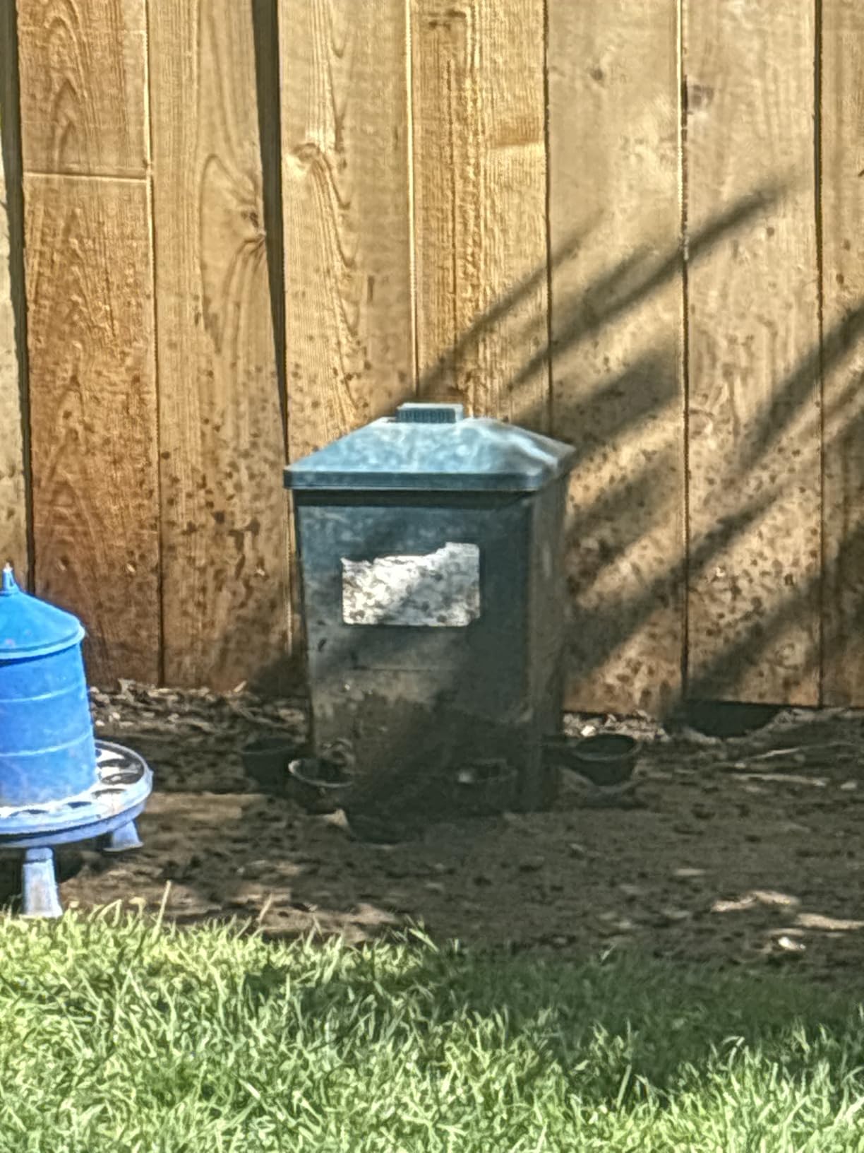 Automatic Port Chicken Feeder and Cup Waterer Set - Chicken Coop Accessories, No Waste Poultry Feeder, 3 Gallon/16 Pounds customer photo 1