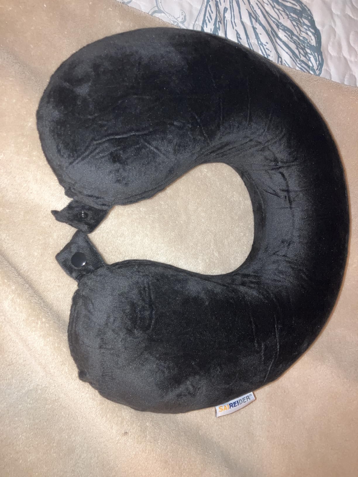 SAIREIDER Travel Pillow 100% Pure Memory Foam Travel Neck Pillow, Airplane Pillow for Traveling, Car, Home, Office, Washable Cover (Black) customer photo 1