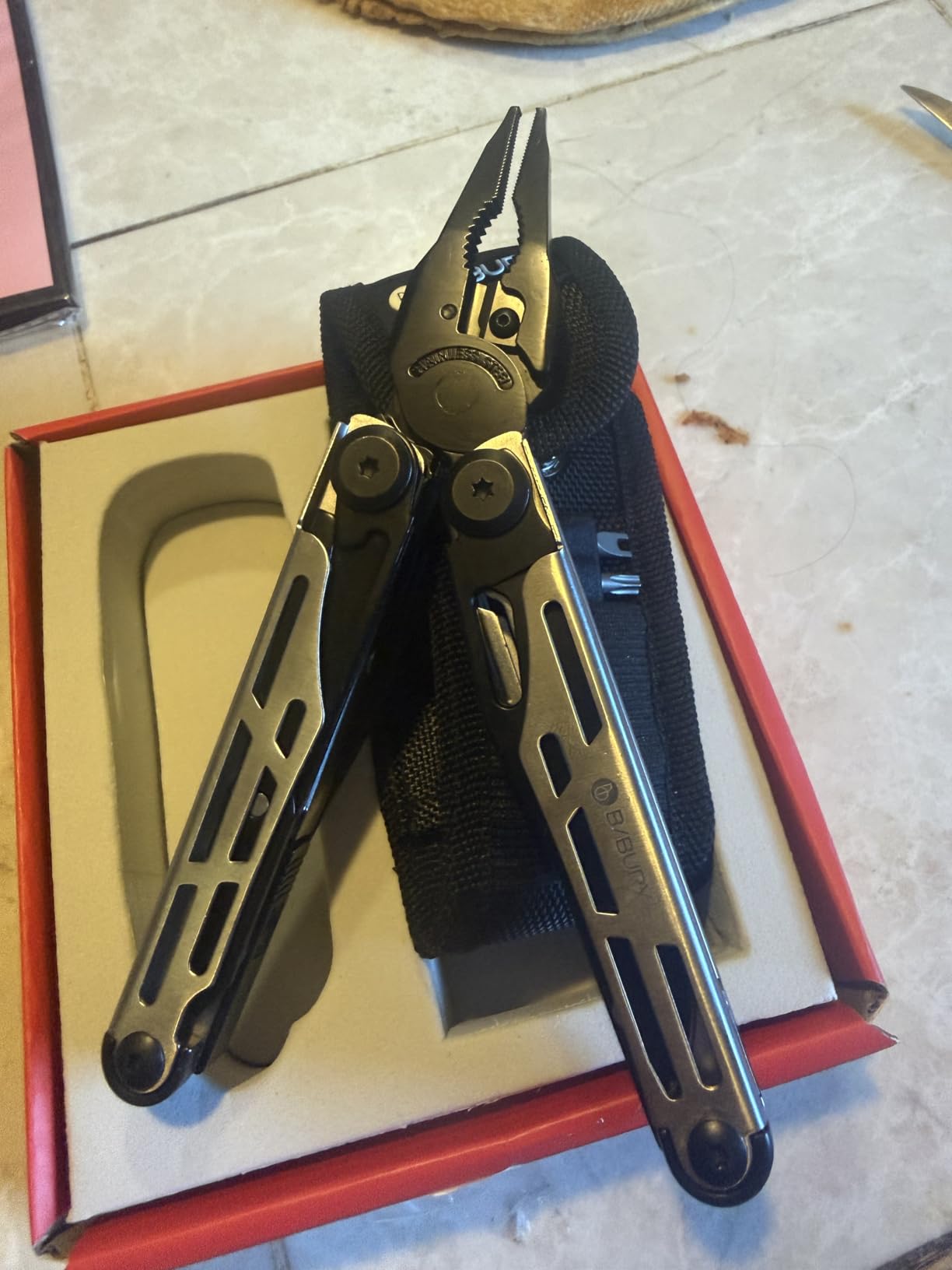 BIBURY Multitool Pliers Pro BI2045, Stainless Steel 31-in-1 Multi Tool Pliers with Replaceable Wire Cutters and Saw,Foldable Multitools with Scissors and Screwdriver, Ideal for Camping,Survival,Repair customer photo 1