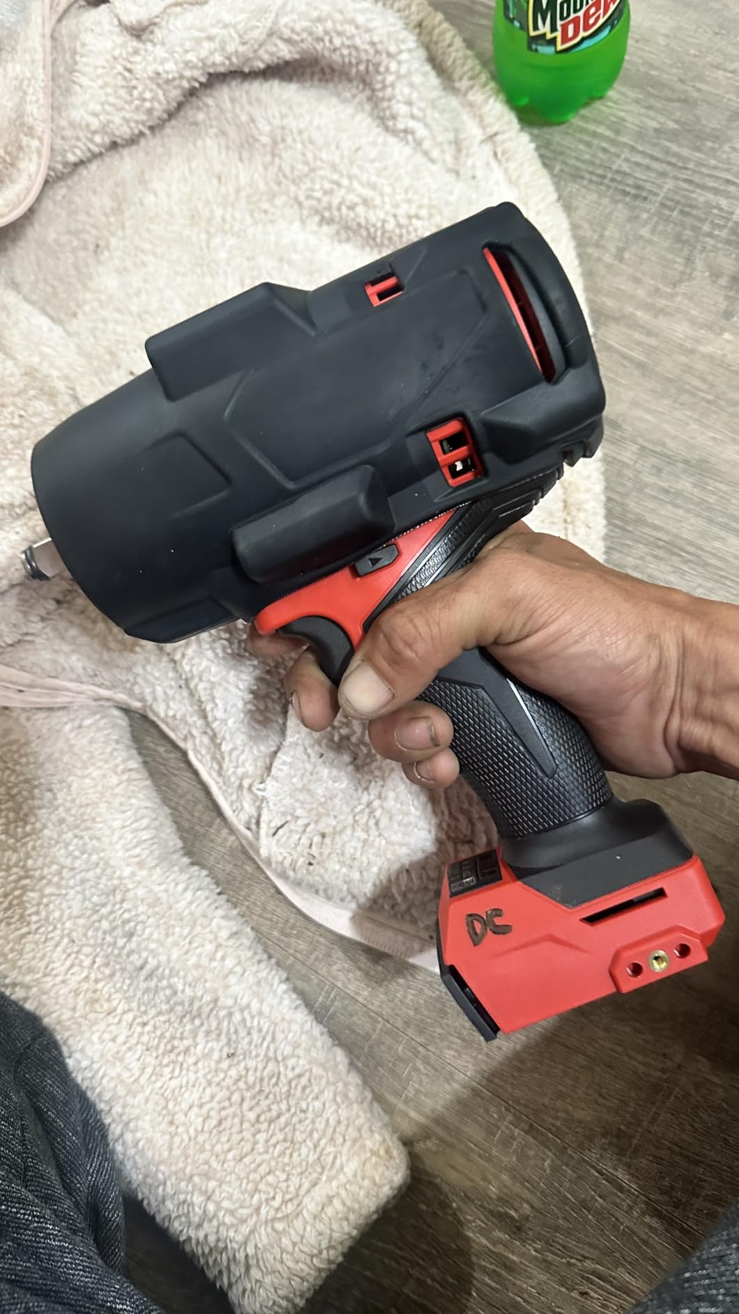 Milwaukee Electric - M18 Fuel 1/2 HIGH Torque Impact Wrench W/FRICTION customer photo 2