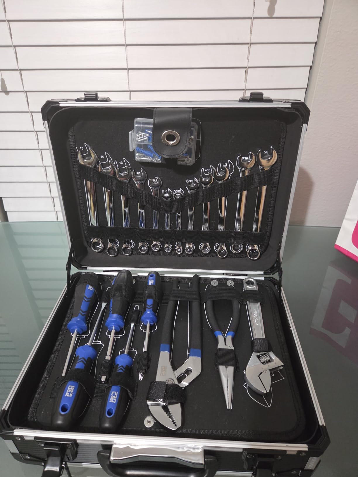Prostormer Mechanic Tool Set, 240-Pieces Universal Household Auto Repair Tool Kit with Heavy Duty Aluminium Tool Box customer photo 1