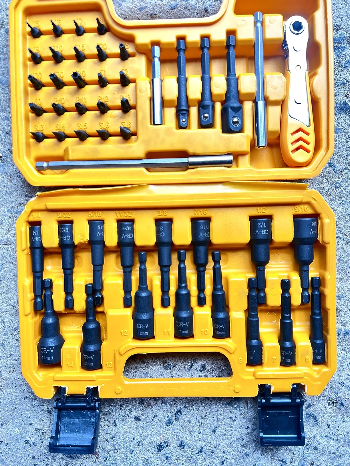ELEAD 33-Piece Combination Ratchet Wrench Set | SAE and Metric Sizes (1/4 to 3/4 inch and 6-18mm) | 72-Tooth Gear Design | CR-V Steel customer photo 1