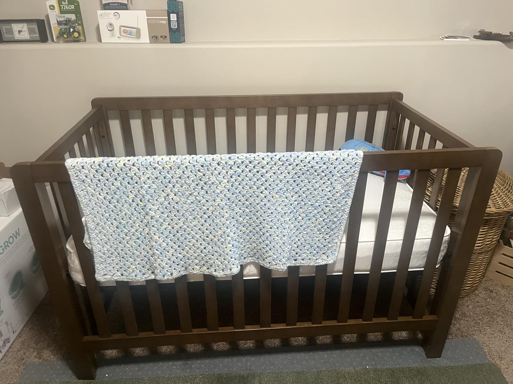Carter's by Davinci Colby 4-in-1 Low-Profile Convertible Crib in Walnut, Greenguard Gold Certified customer photo 2