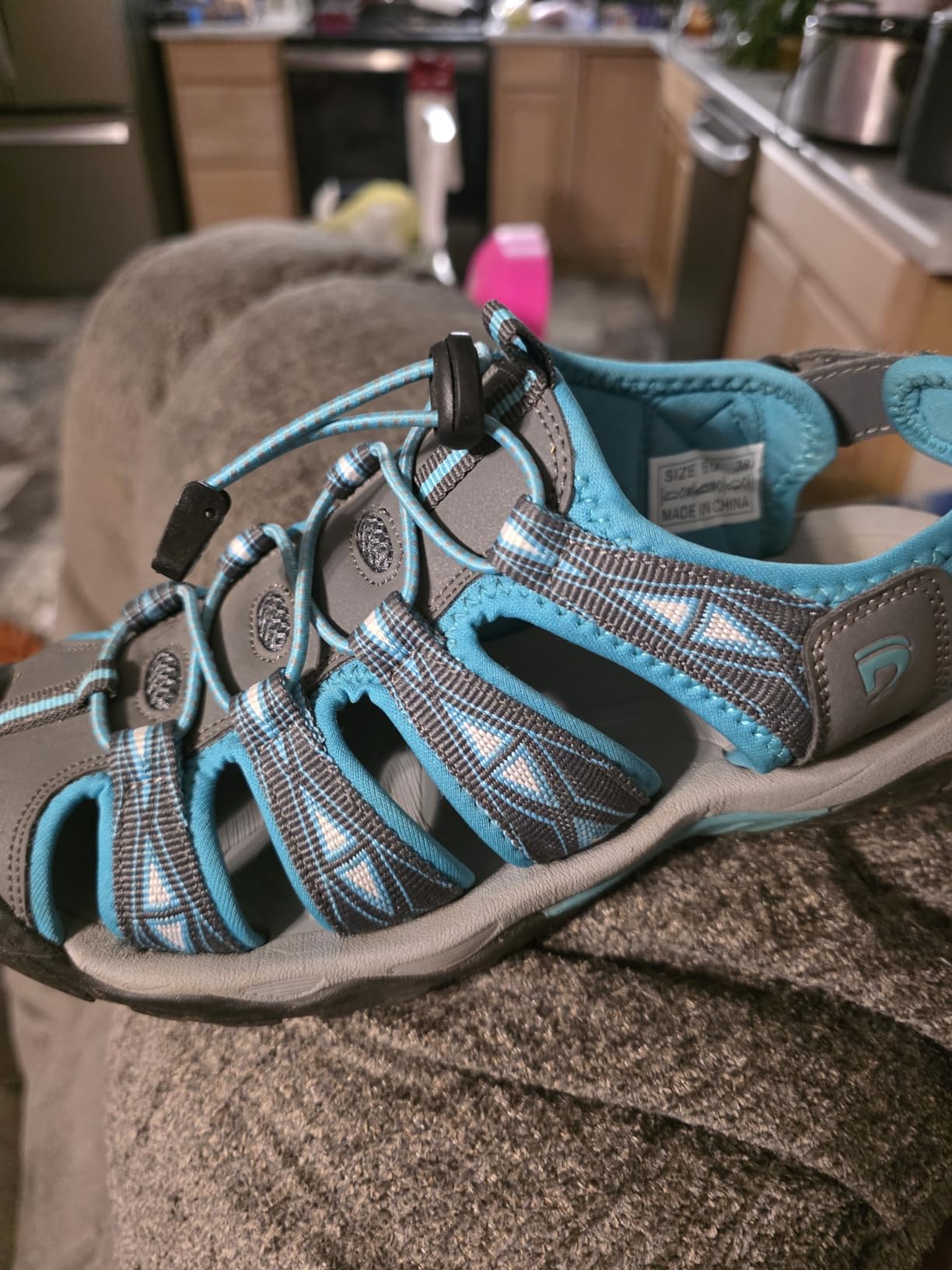 Dannto Women's Sport Hiking Sandals Closed Toe Outdoor Athletic Walking Sandal Lightweight Summer Water Shoes customer photo 2
