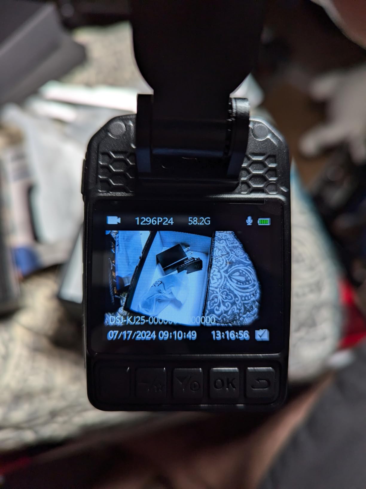 BOBLOV KJ25 1080P Body Cam, 3000mAh with 10-13Hrs Recording, Affordable Body Camera with Night Vision, for Hiking, Delivery, Law Enforcement, and Pet Walking (Card not Included) customer photo 2