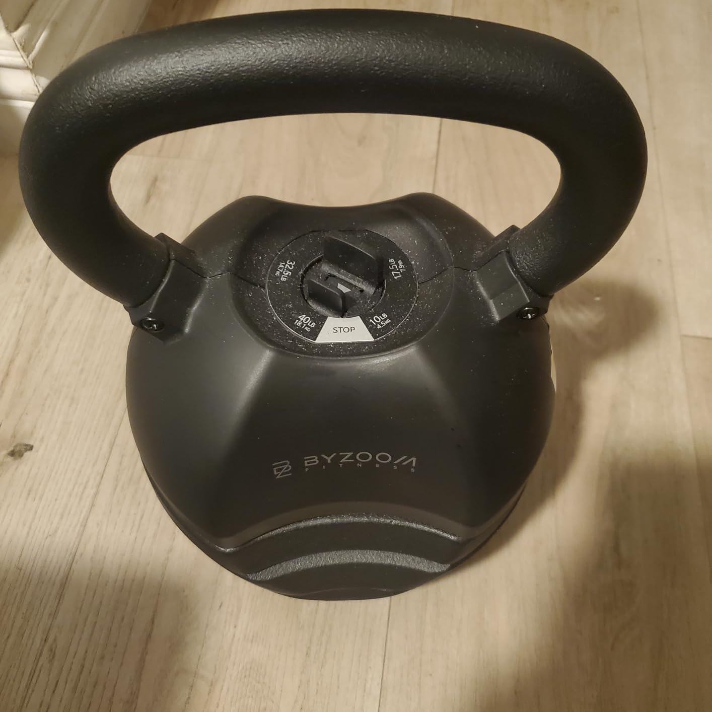 BYZOOM FITNESS Pure Series Adjustable Kettlebell 30/40/50LB - 5-IN-1 Weight Change, Patented Quick-Change Machenism, Ergonomic Curved Handle for Home Gym, Strength Training, HIIT, White OR Black customer photo 1