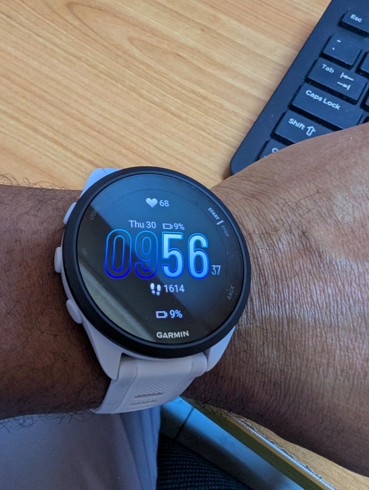 Garmin Forerunner 165, Running Smartwatch, Colorful AMOLED Display, Training Metrics and Recovery Insights, Black customer photo 1