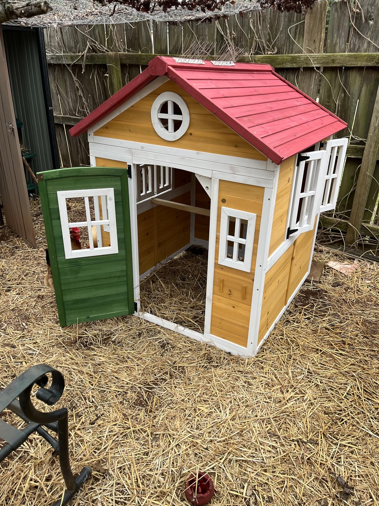 Outsunny Outdoor Kids Playhouse, Wooden Playhouse with Dutch Door, Windows, Flower Holders and Boxes for Toddlers 3-8 Years, Cottage Play House for Backyard, DIY Chicken Coop, Beige customer photo 2