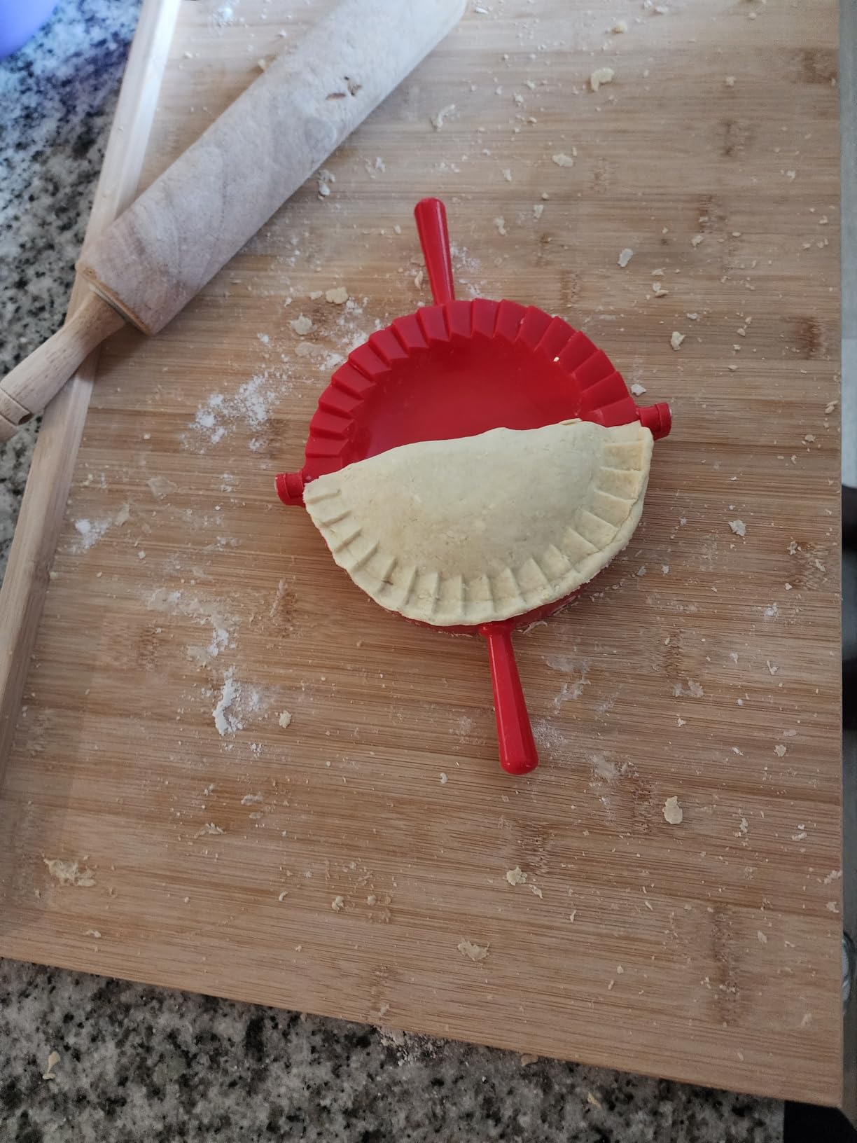 Empanada Maker Press 6 Inch - Professional Empanadas - Mold Ravioli Dumpling Wrap, Tortilla Folder, Wonton Dough Press 2-in-1 Cutter Sealer, Pierogi, Calzone, Hand Pot Pie Maker Wraper customer photo 1