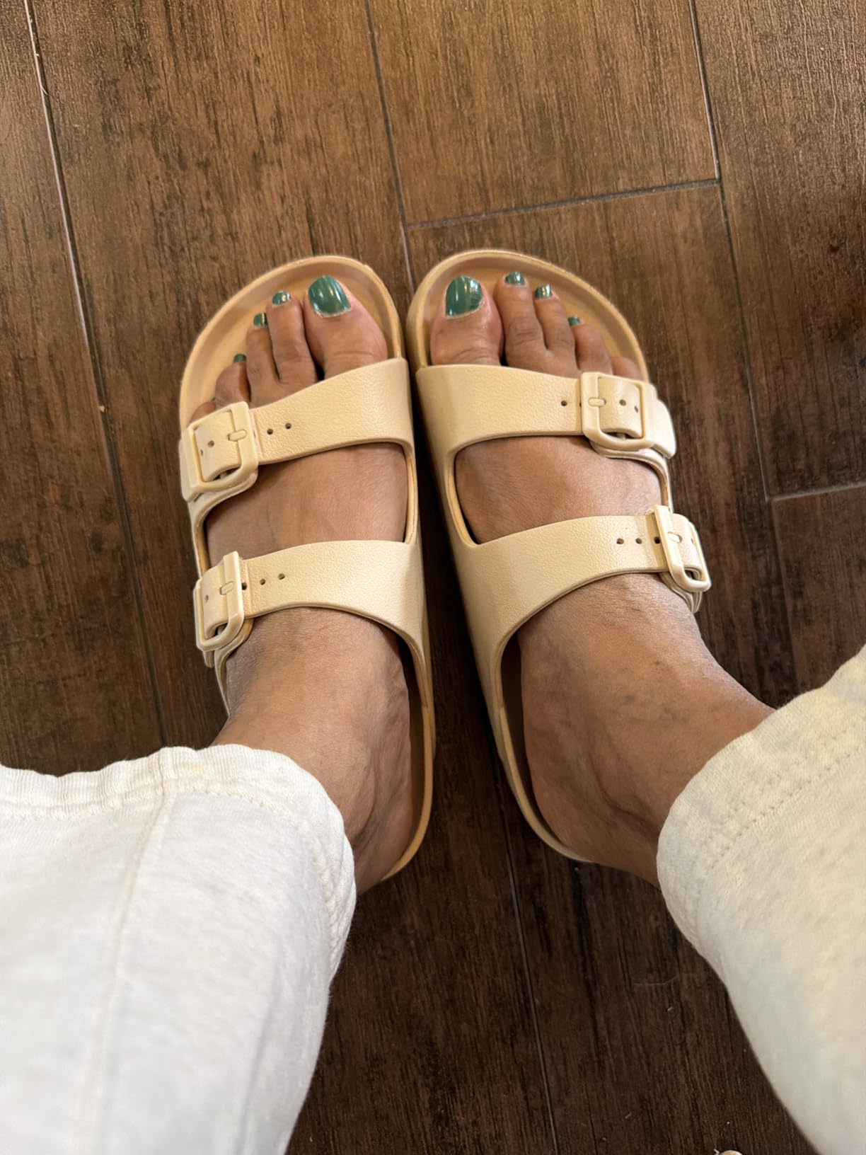Goosecret Women's Platform Sandals with Arch Support, Chunky Lightweight Foam Slip on Slides, Comfortable Summer Beach Sandals with Adjustable Buckle customer photo 2
