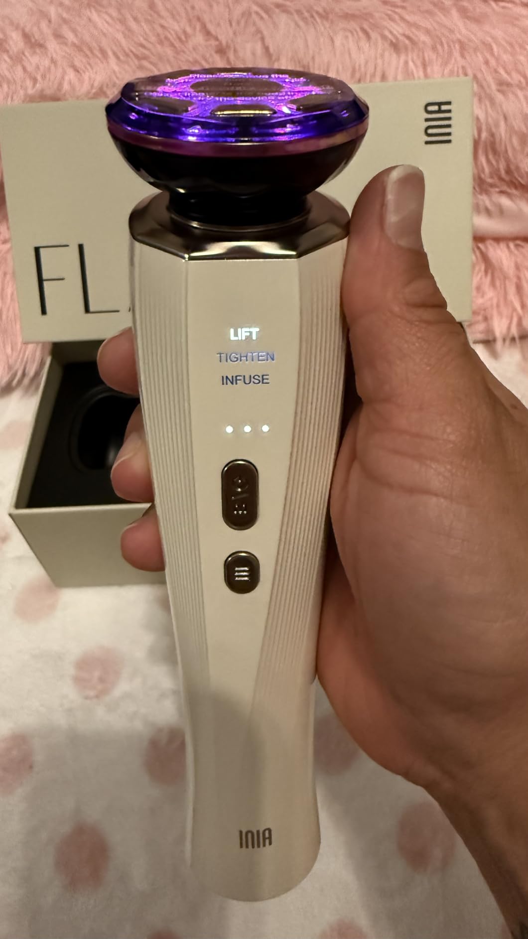 INIA 3-in-1 Red Light Therapy for Face and Neck Beauty Device for Puffiness & Skin Firming Skincare Tool (White) customer photo 2