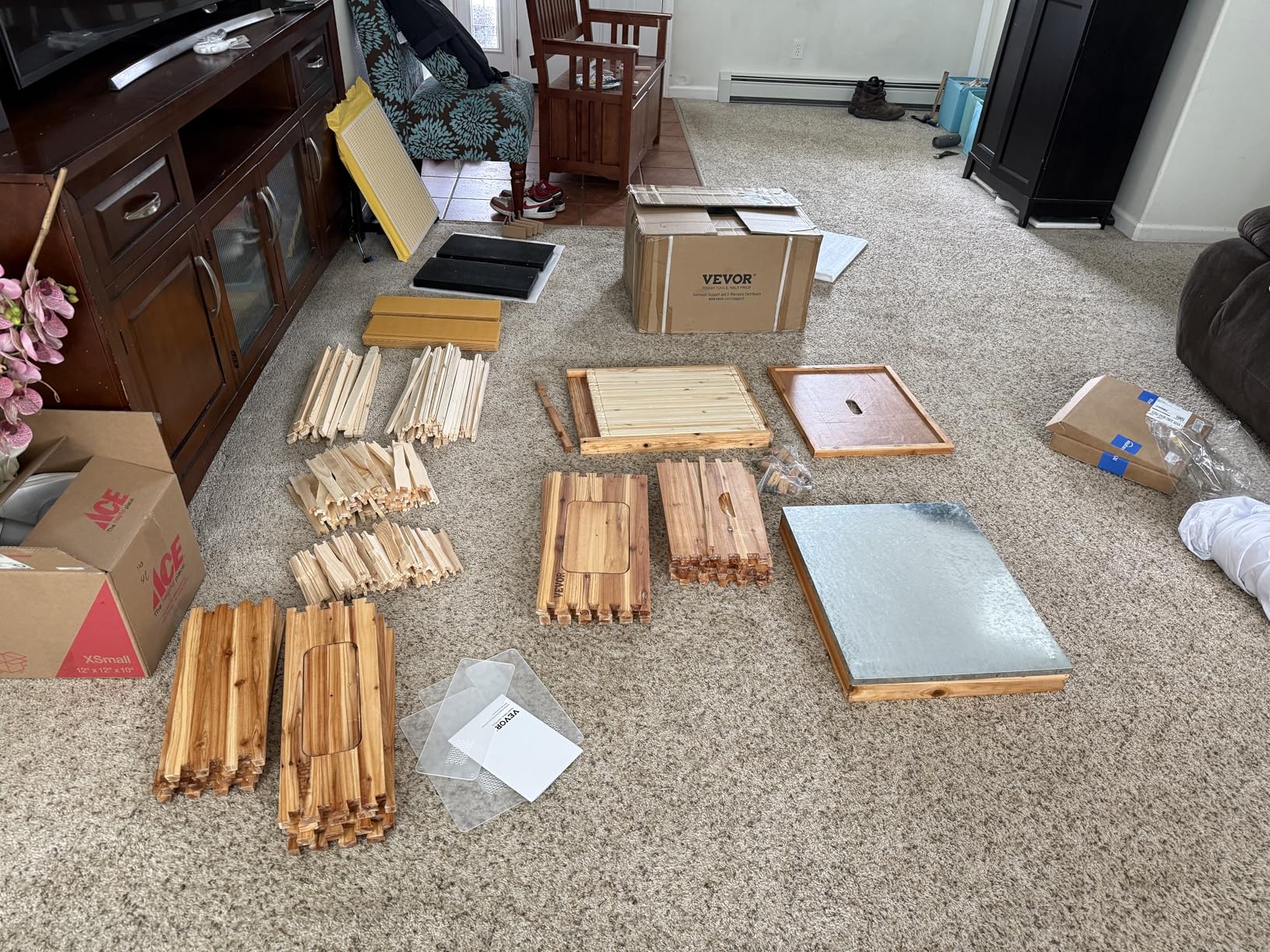 VEVOR 10 Frame Bee Hive, Beeswax Coated Fir Wood, Bee Hives Starter Kit, Bee Boxes Langstroth Beehive Kit, Transparent Acrylic Windows with Foundations for Beginners Pro Beekeepers customer photo 2