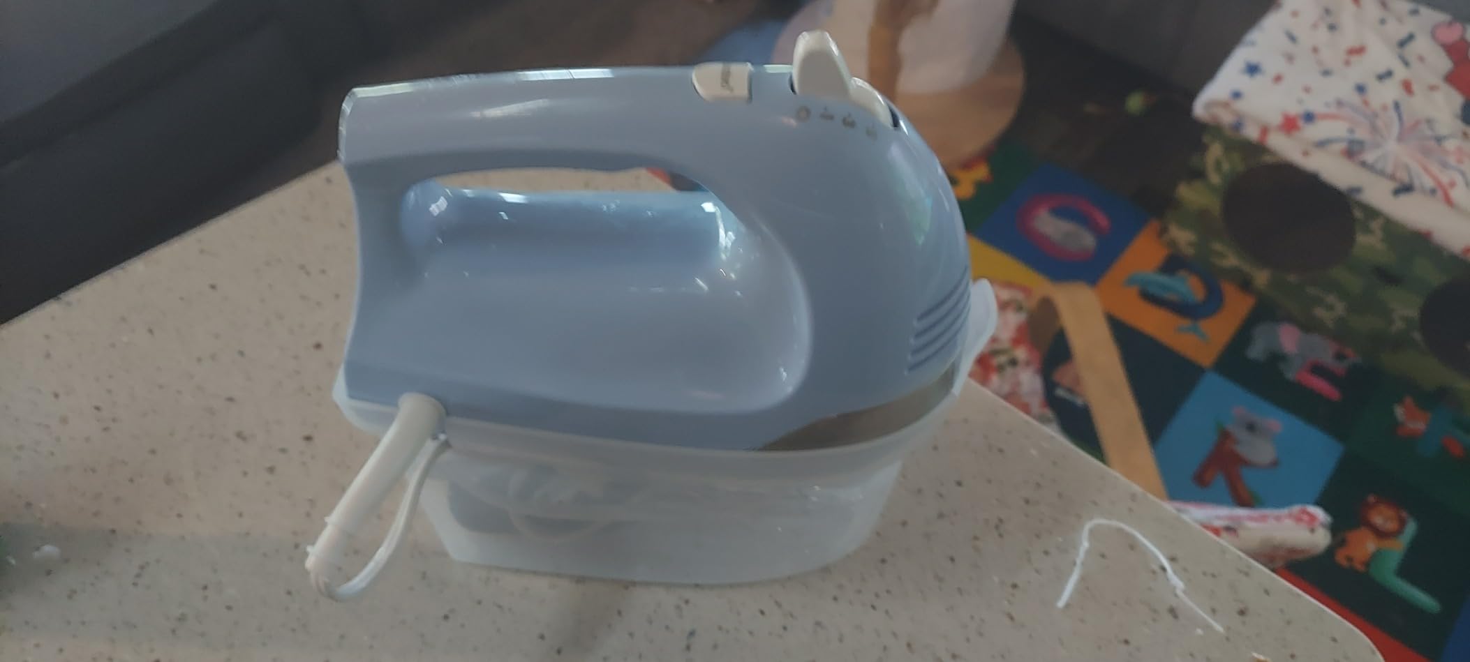 Hamilton Beach 6-Speed Electric Hand Mixer with Whisk, Dough Hooks and Easy Clean Beaters, Powerful 275 Watt Motor, Snap-On Storage Case, Blue customer photo 1