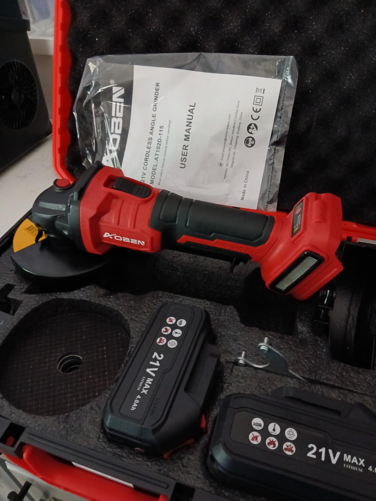 AOBEN Cordless Angle Grinder 4-1/2 inch, 21V Battery Grinder Kit, Power Electric Cut Off Tool, Brushless Motor, 2x4.0Ah Battery & Charger, for Metal Cutting, Grinding, Polishing customer photo 2