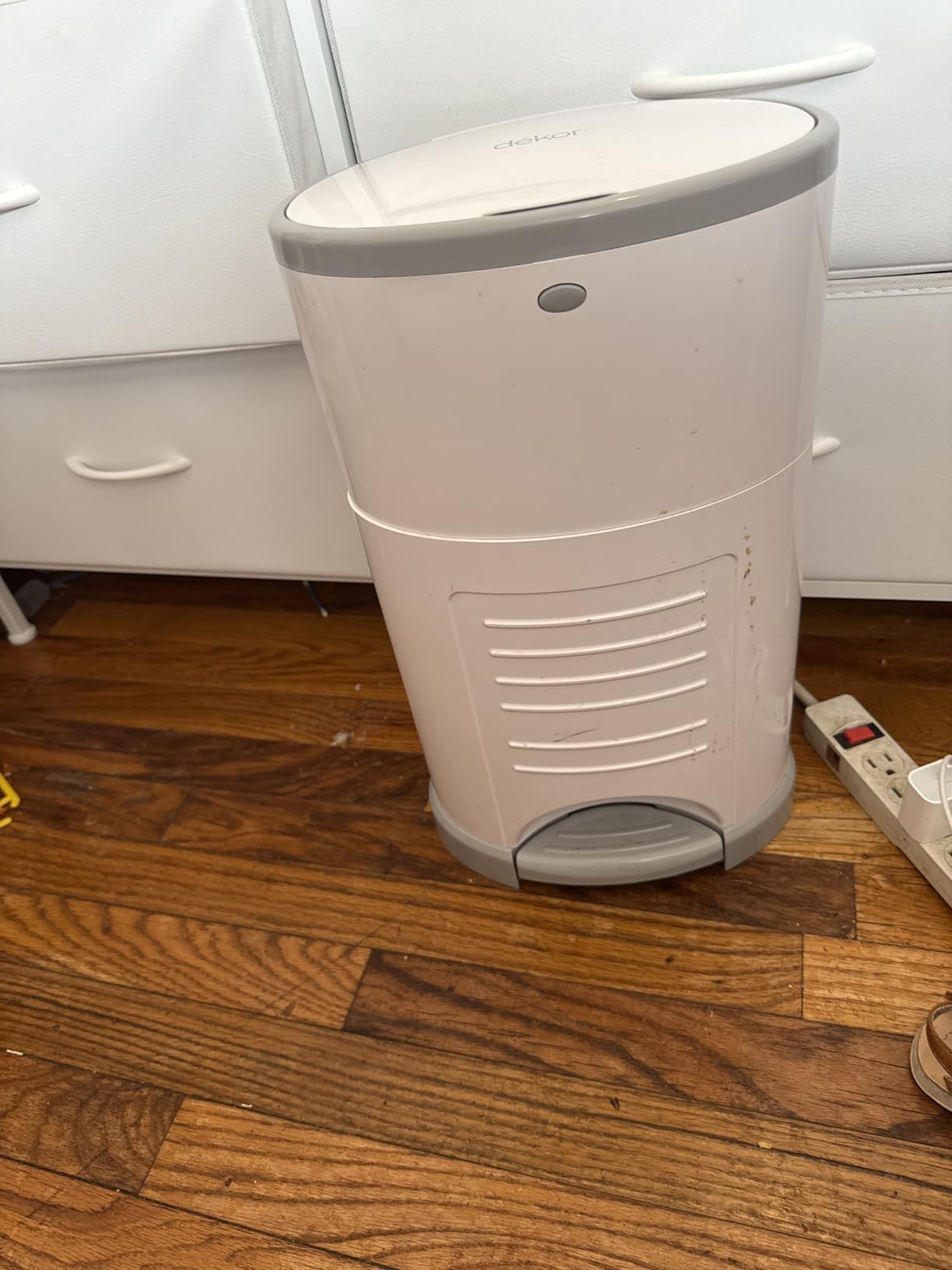 Diaper Dekor EKO MINI Diaper Pail, White, ONLY Eco-Friendly Diaper Pail Made with 70% Recycled Materials, Hands-Free: Step-Drop-Done, Cost-Effective Refill System customer photo 2