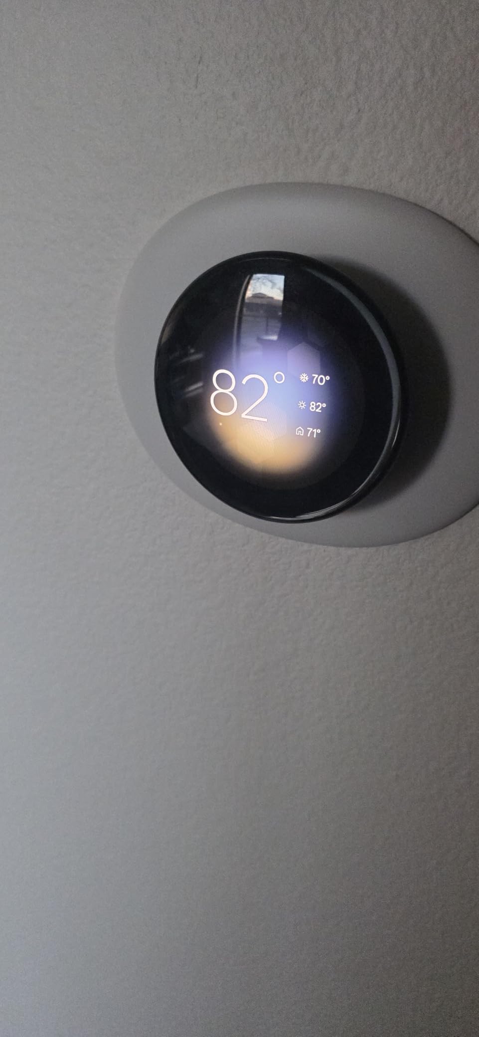 Google Nest Learning Thermostat (4th gen) + Nest Temperature Sensor (2nd gen) - Obsidian customer photo 2