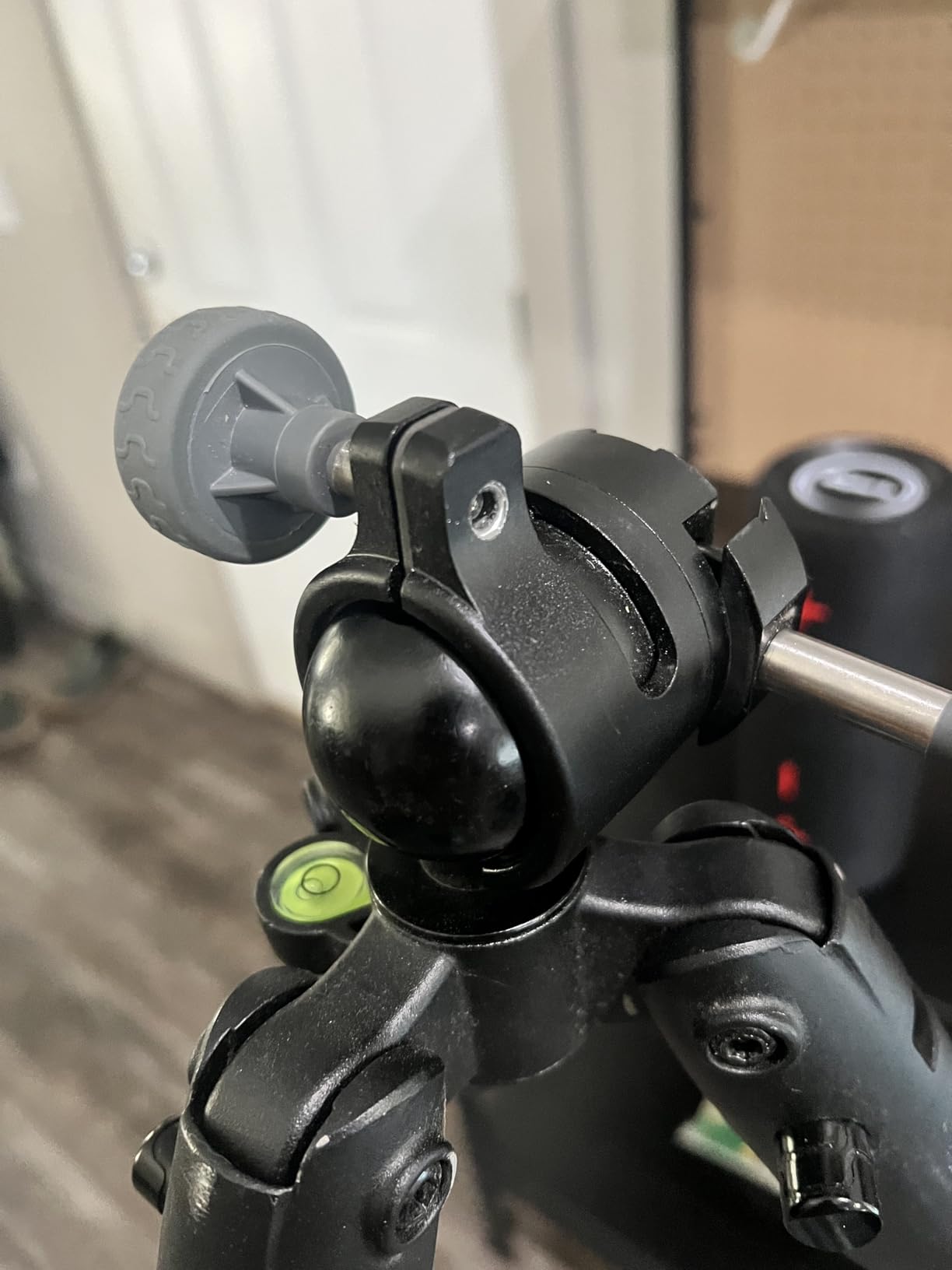 BOG ARCA Swiss Infinite Tripod with 360 Degree Ball Head, Quick-Release Arca Swiss Mount System, and Integral Bubble Level for Hunting, Shooting, Outdoors customer photo 2