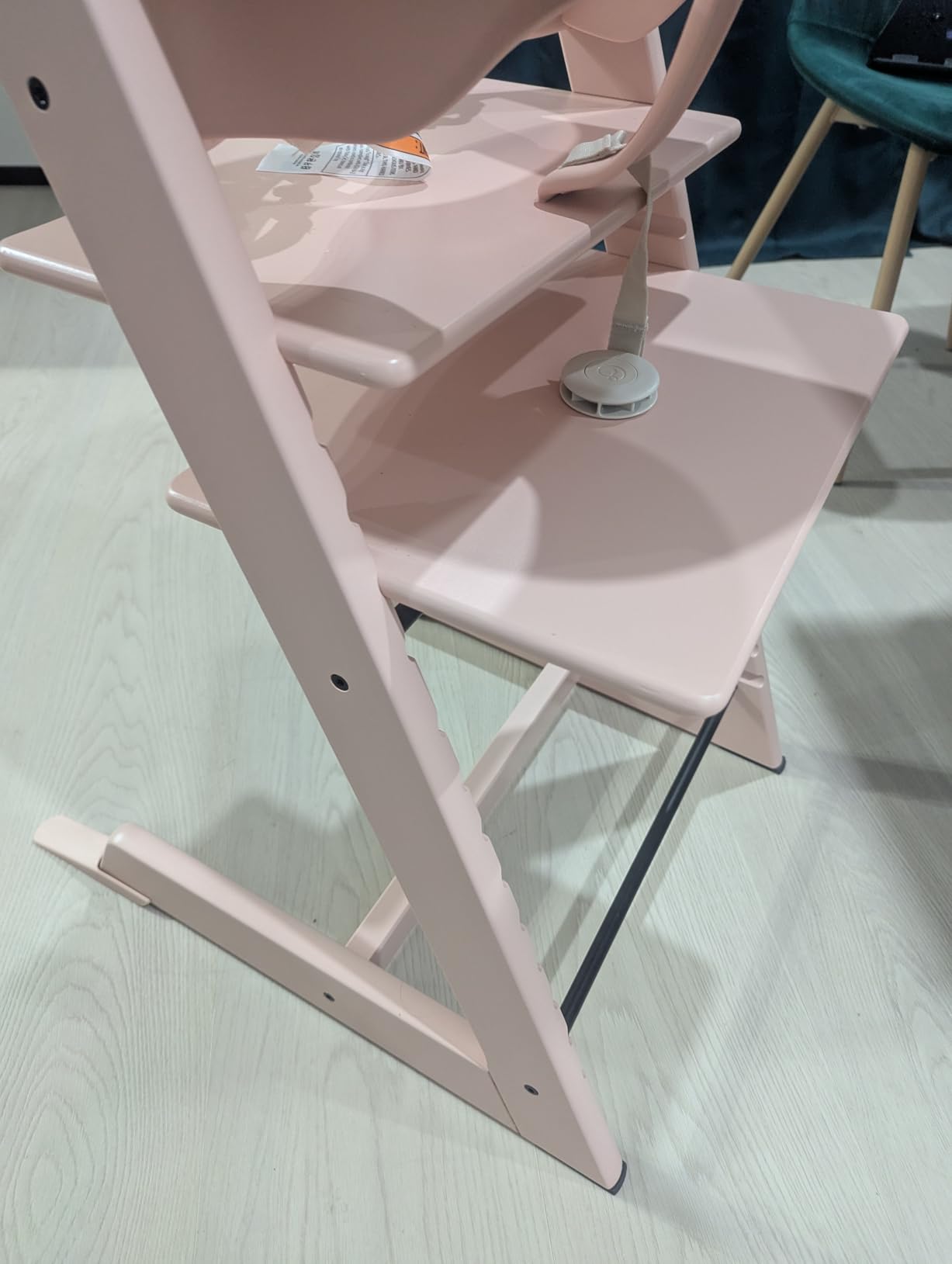 Stokke Tripp Trapp High Chair 2, Natural - Includes Chair + Baby Set with Removable Harness for Children 6-36 Months - Adjustable, Ergonomic & Easy to Clean customer photo 2