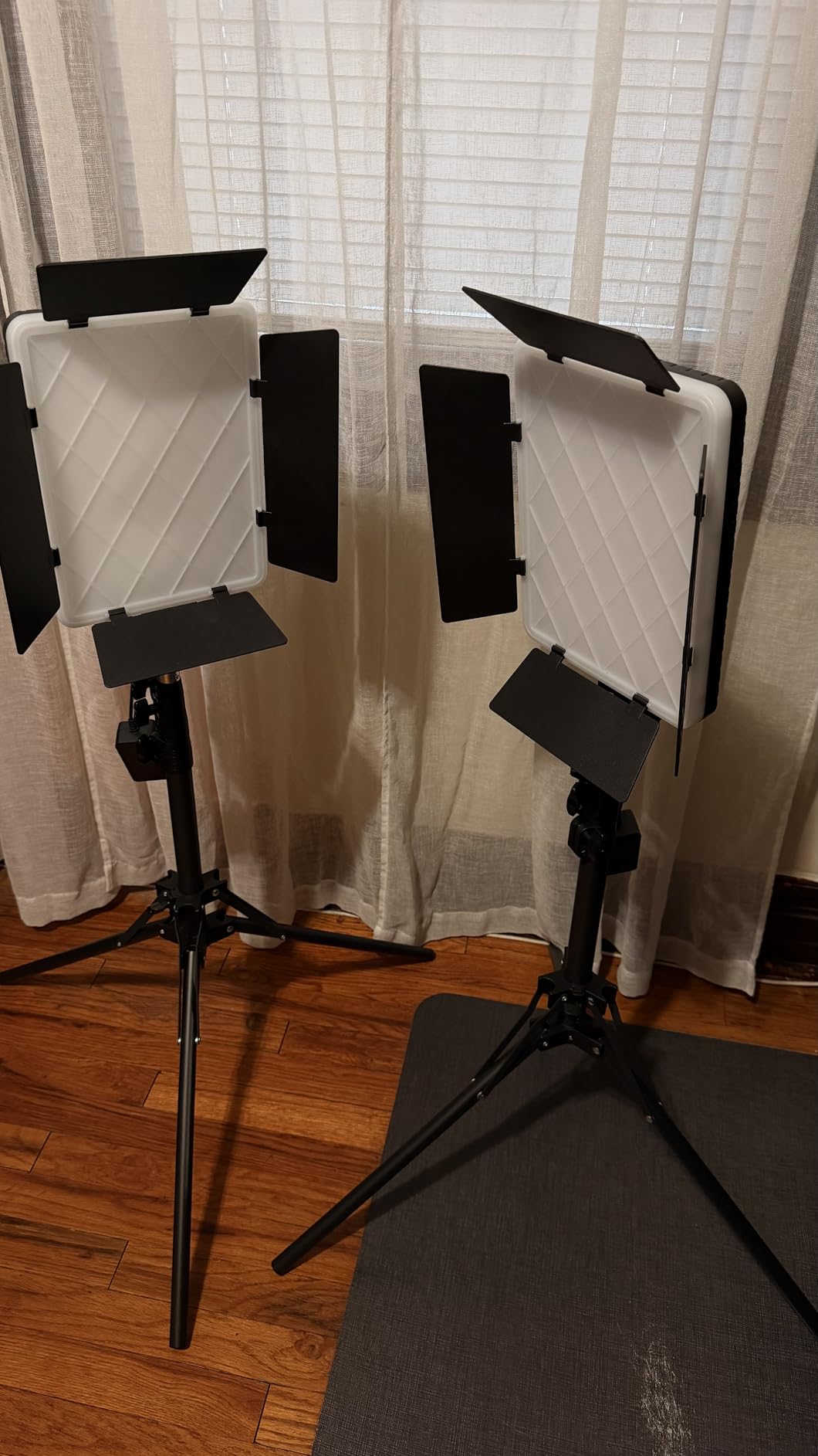 NiceVeedi 2-Pack Photography Lighting Kit, 36W Bi-Color Studio Lights 2700-6500K CRI 95+, Dimmable LED Video Light Kit with Remote Control & 72