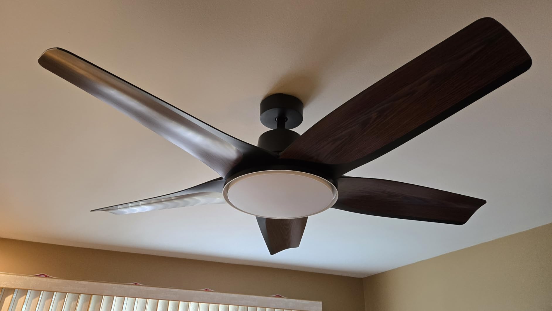 DREO Smart Ceiling Fans with Lights, Low Profile Ceiling Fan with Alexa/App, 52'' Dimmable Lighting & Color Tuning, RGB Ambient Light for Living Room, Game Room, Easy Installation, Quiet, Black customer photo 1