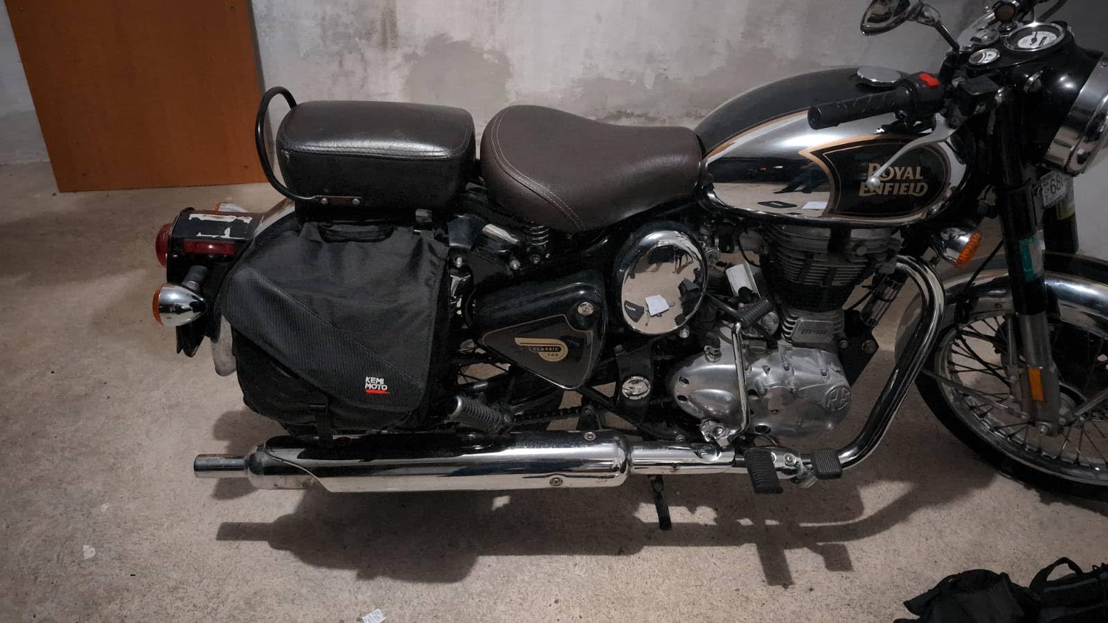 KEMIMOTO Motorcycle Saddlebags, 40L(20Lx2) Large Capacity Detachable Side Saddle Bags Motorcycle Panniers Bags with Protective Cover Universal Luggage Bag, Black customer photo 2