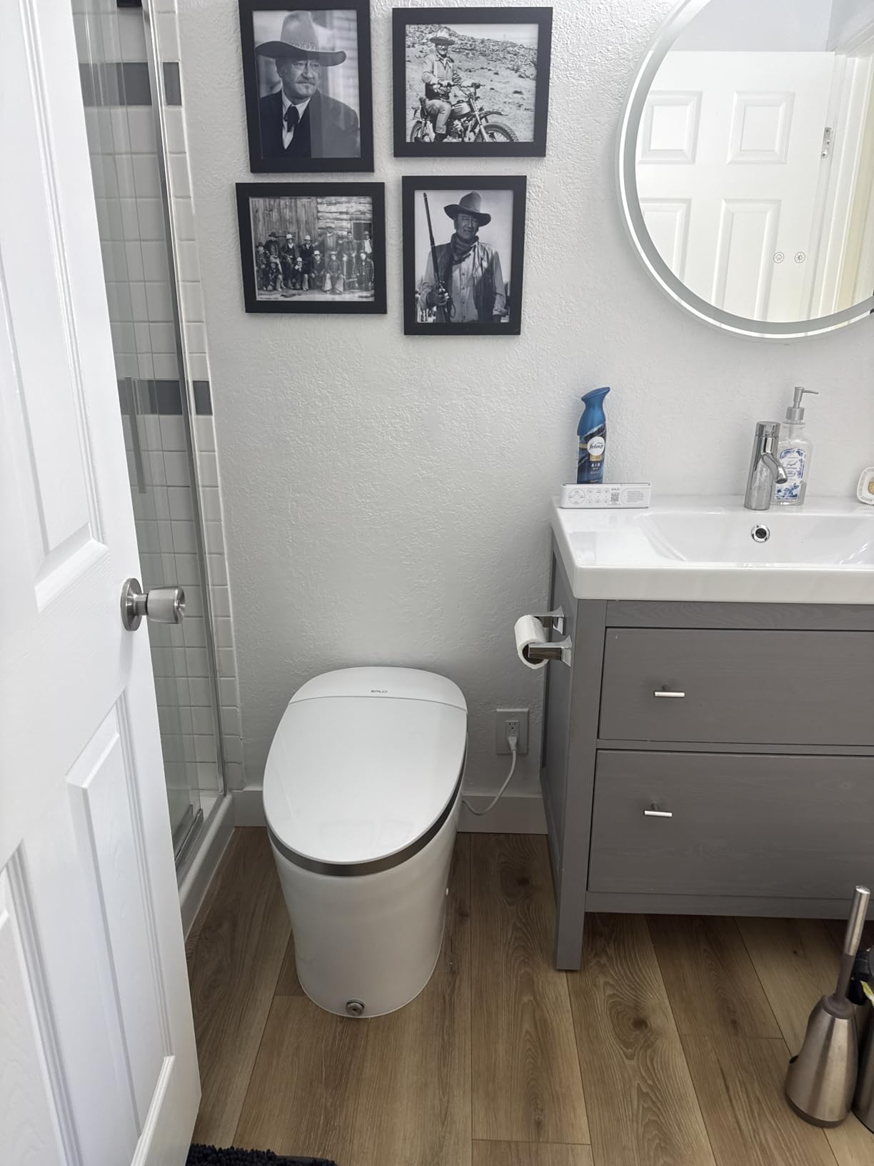 EPLO Luxury Smart Toilet with Auto Open/Close, Foam Dispenser, ADA Comfort Height Heated Seat, Warm Water/Dryer, Modern Elongated Bidet Toilet with Night Light for Bathrooms - iX7 customer photo 2