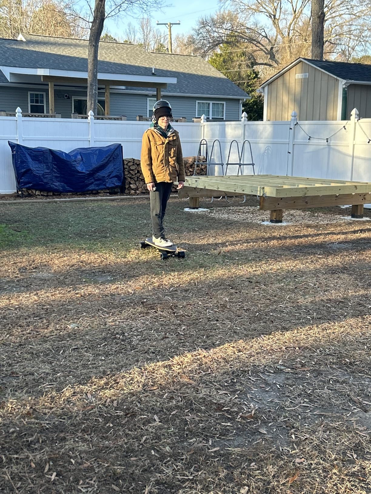 A1 Electric Skateboard with Remote, Range Up to 17 Miles/24, 8 Ply Canadian Maple, Smooth Breaking, Suitable for Younger Beginners customer photo 2