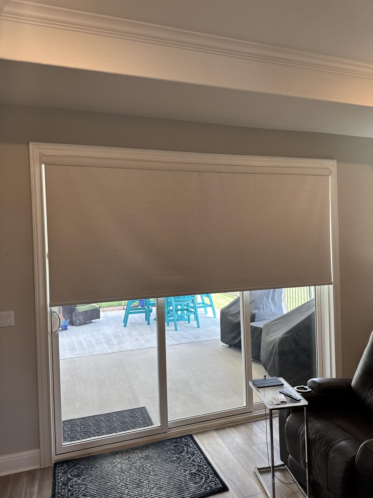 Kincmo Motorized Blinds with Remote, 100% Blackout Motorized Roller Shades Work with Apple Homekit, Alexa, Google, Custom Electric Blinds with App, Voice Control (Linen White) customer photo 2