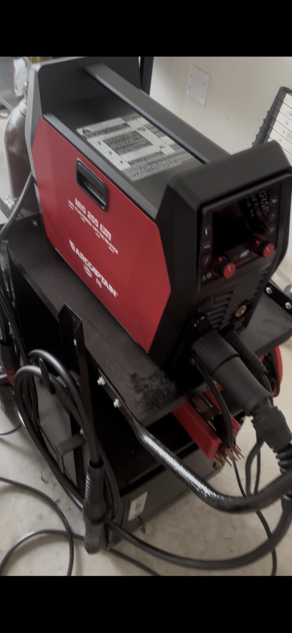 ARCCAPTAIN iControl MIG205 Pro MIG Welder 205A 120V 240V Gas MIG/Gasless Flux MIG/MMA Stick/Lift TIG/Spot Welding/Spool Gun Aluminum Welding Machine, 6 in 1 Professional Welder Machine, APP Control customer photo 2