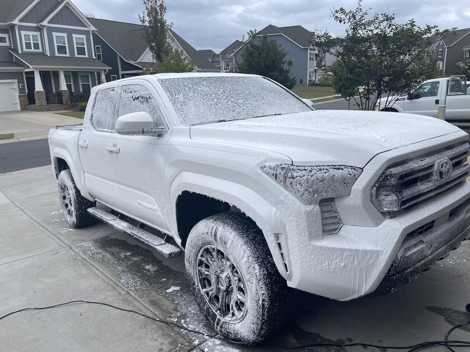 MJJC Foam Cannon Pro V2.0 (Thicker Snow Foam Technology) with 1/4 Inch Quick Connector for Pressure Washer, 40 oz Bottle customer photo 2