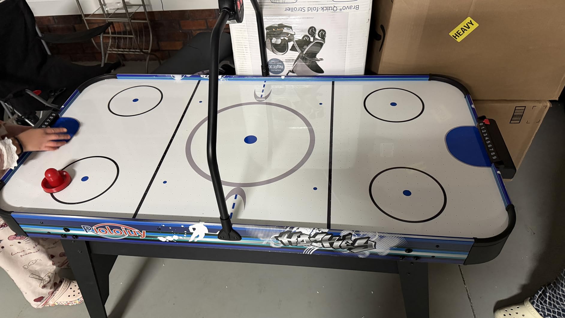 58 Inch Air Hockey Table, Arcade Style with Powerful 700mA Motor, Accurate Digital LED Scoreboard on Overhead Gantry, Includes 2 Pucks and 2 Pushers customer photo 1