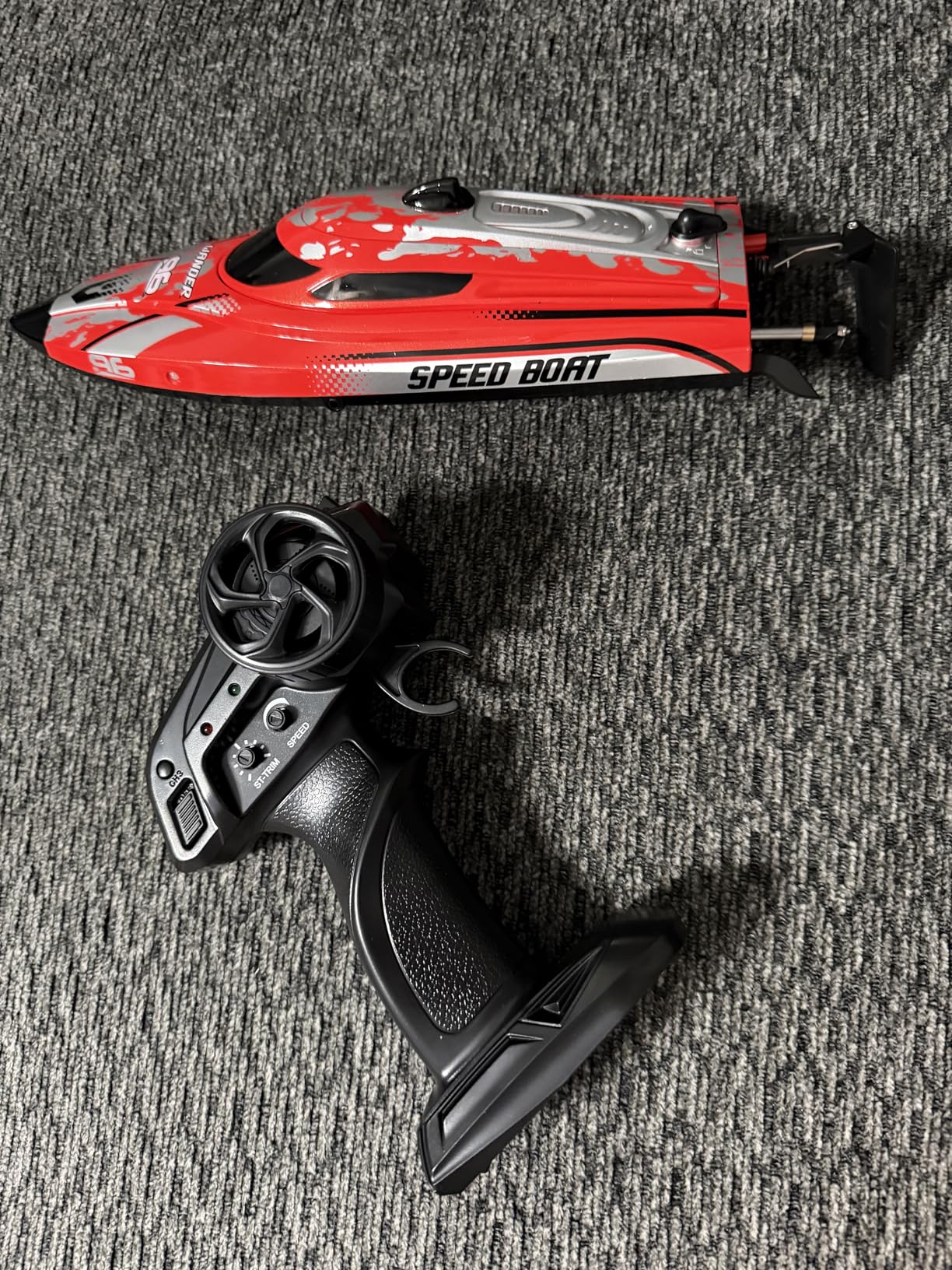 BEZGAR RC Boat, 12 inch Remote Control Boat for Kids and Adults, 25 KPH Fast RC Speed Boats with 700mAh Battery, Ideal Waterproof Toy Boats for Lakes & Pools - TX126 Red customer photo 2