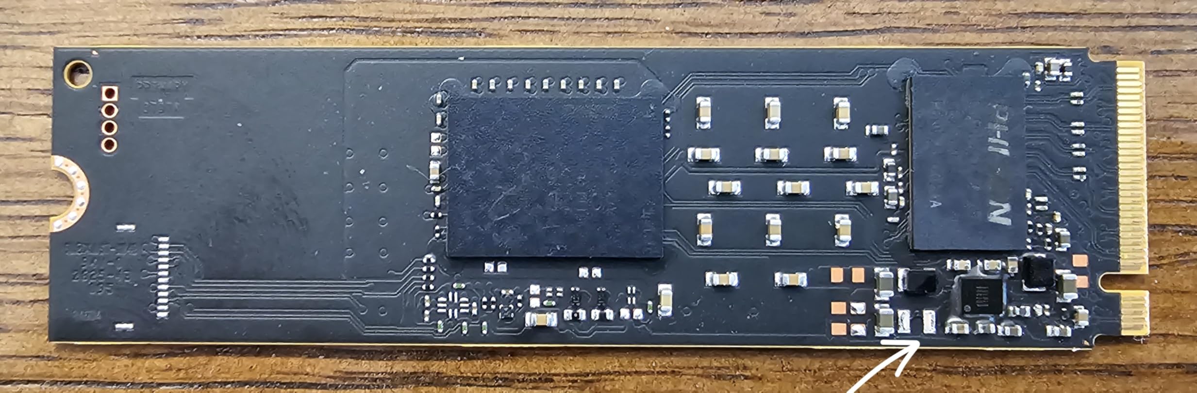 Crucial P310 1TB SSD, PCIe Gen4 NVMe M.2 2280, Up to 7,100MB/s customer photo 1