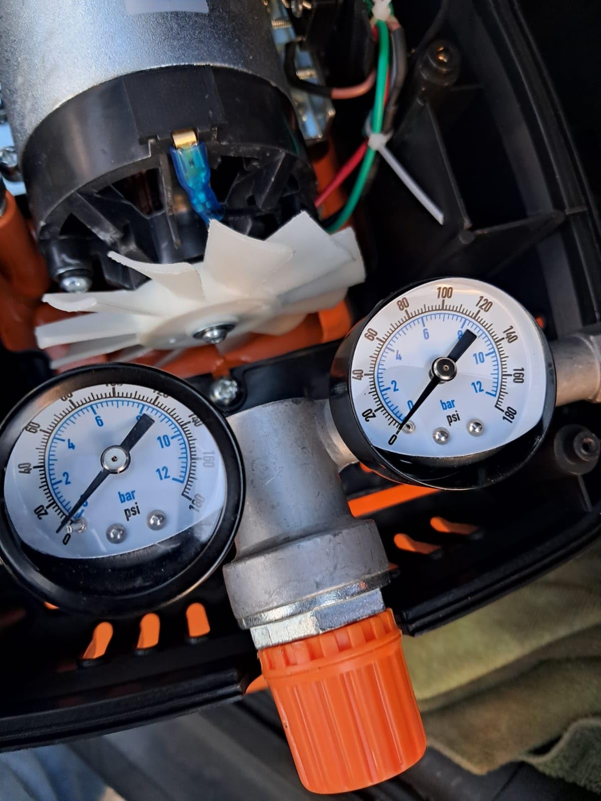 FORNAX Pancake Air Compressor, 3 Gallon, 110 PSI Portable Air Compressor, Oil Free customer photo 1