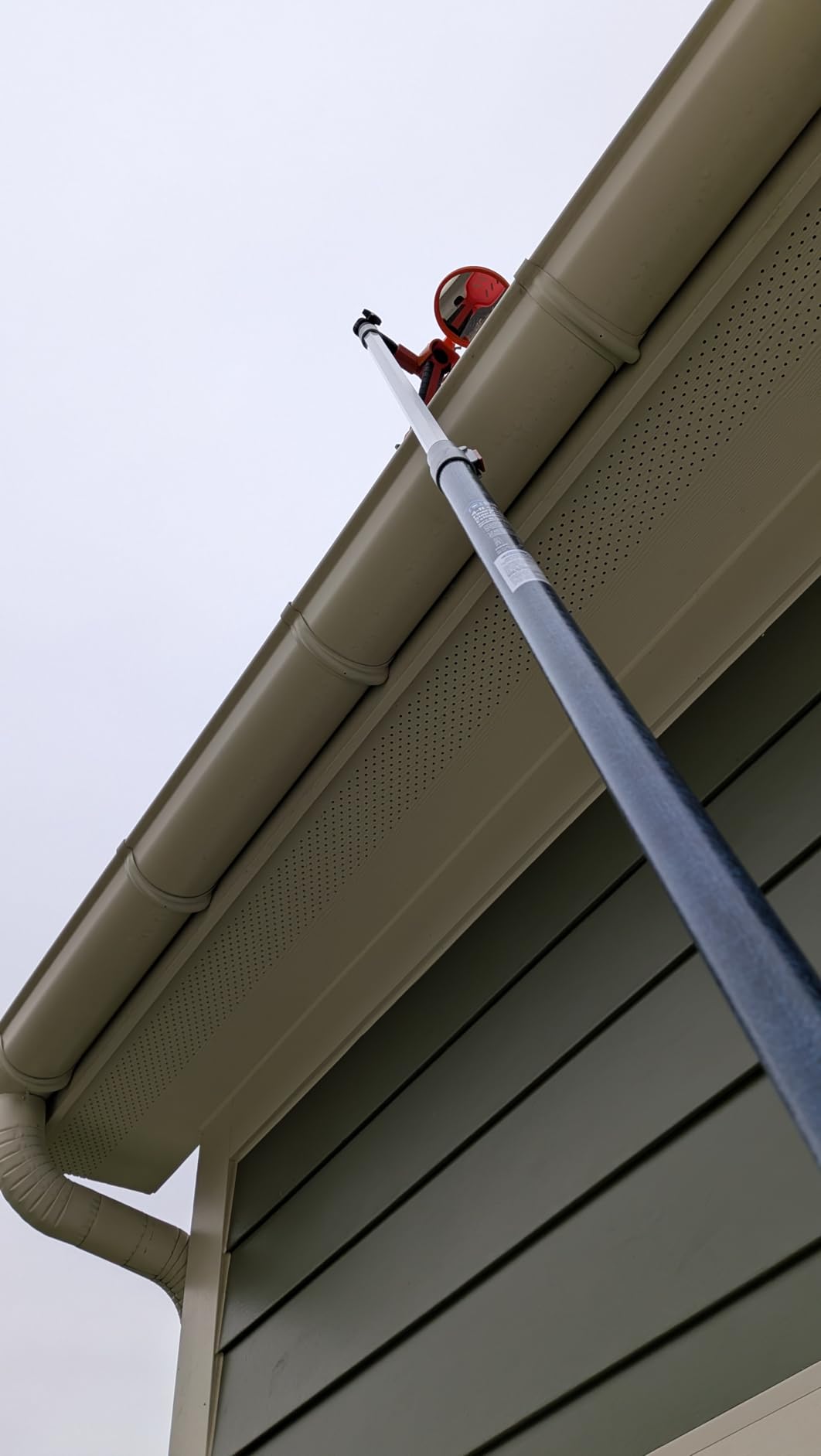 Multi-Angle Gutter Cleaning Tools from the Ground - Gutter Cleaner tool attachment for Threaded Poles - Gutter Scoop & Brush for rain gutter cleaning and leaf removal from Gutter Guard customer photo 2