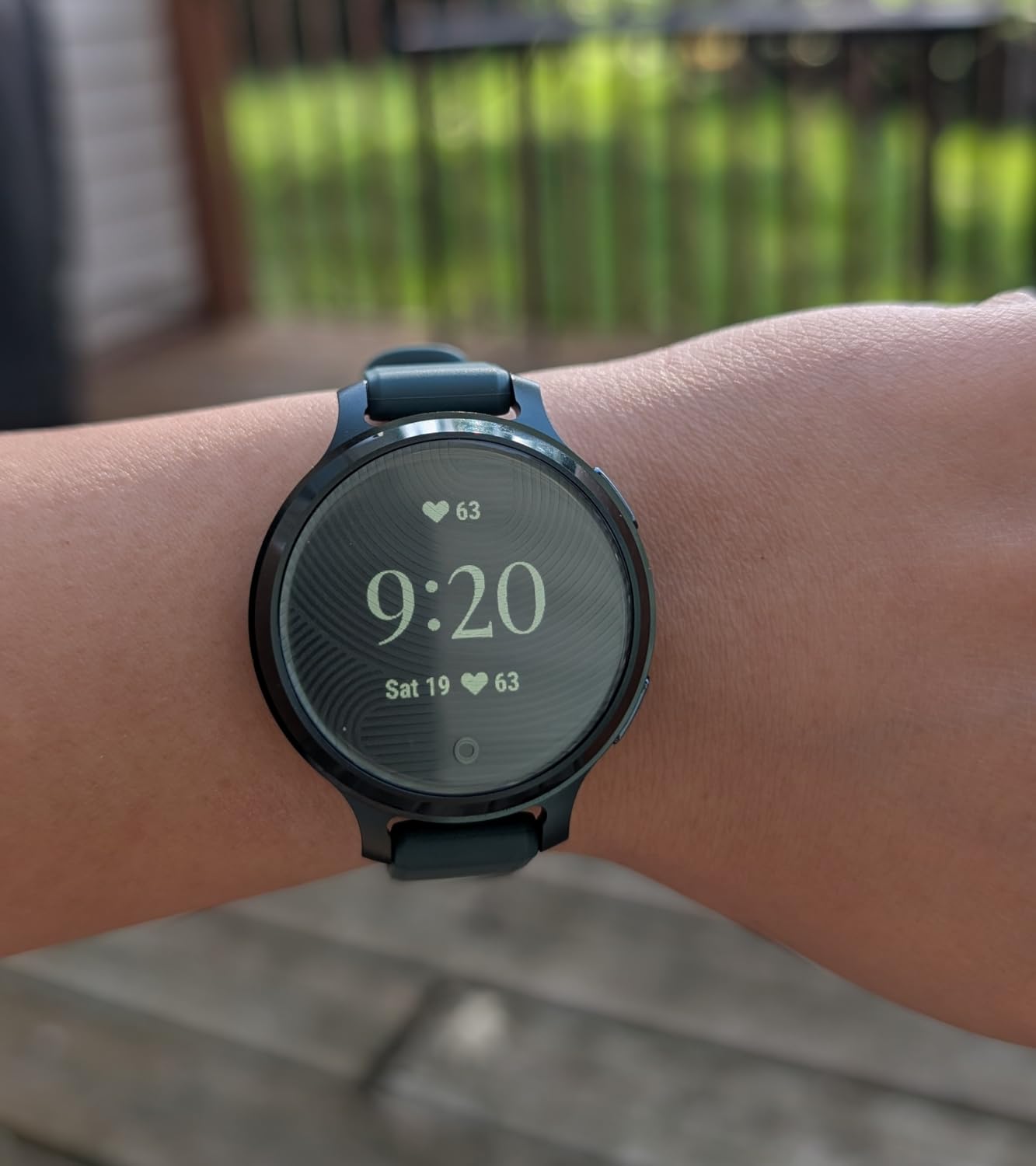 Garmin Lily 2 Active, Small and Stylish Smartwatch, Built-in GPS, Hidden Display, Patterned Lens, Up to 9 Days Battery Life, Lunar Gold with Bone Silicone Band customer photo 2