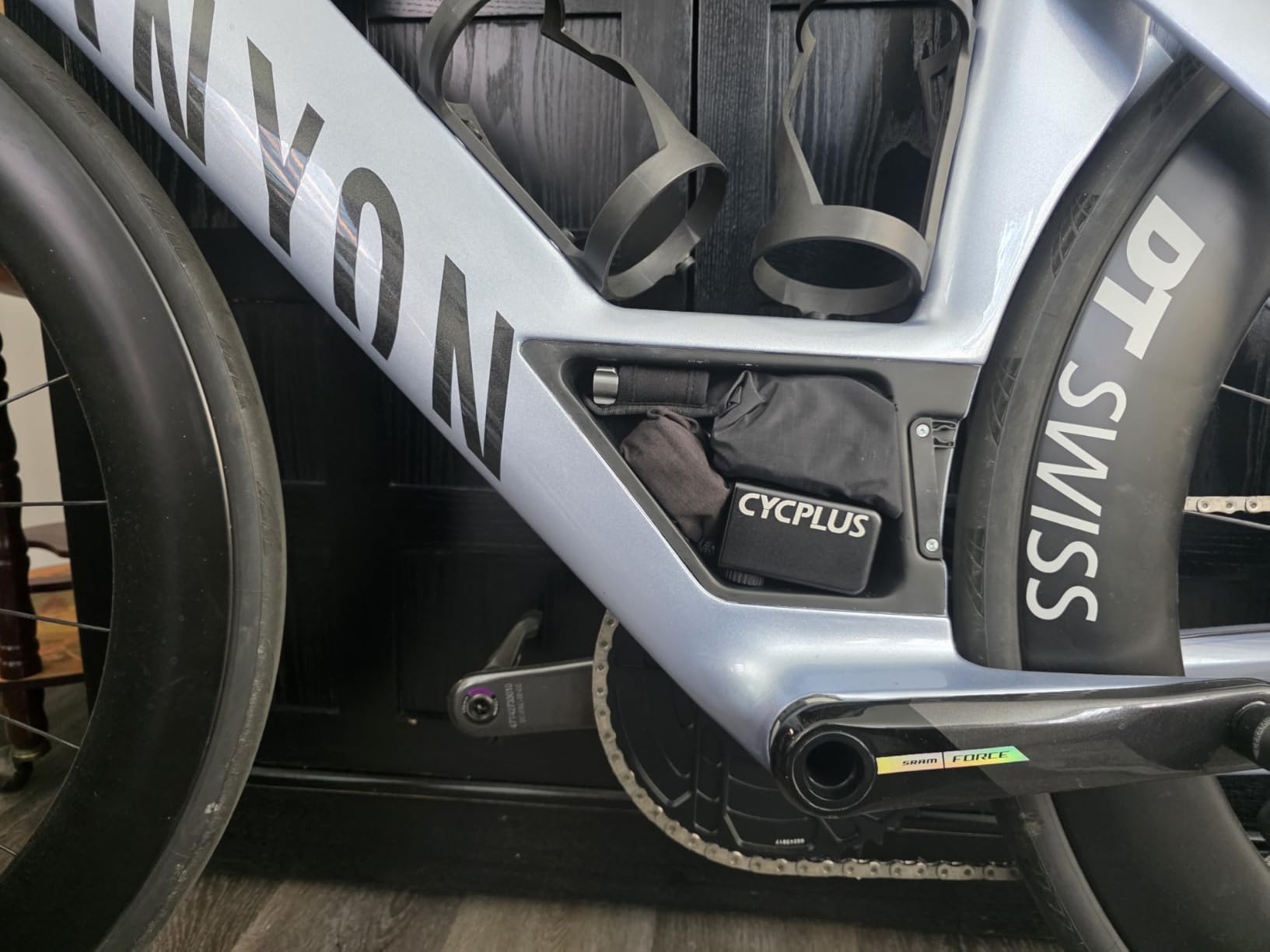 CYCPLUS AS2 PRO Tiny Bicycle Pump with Gauge, Max 120 PSI Electric Mini Pump, Auto Stop, with Presta and Schrader Valve for E-Bike, MTB, and Road Bike (2025 Updated Version) customer photo 2