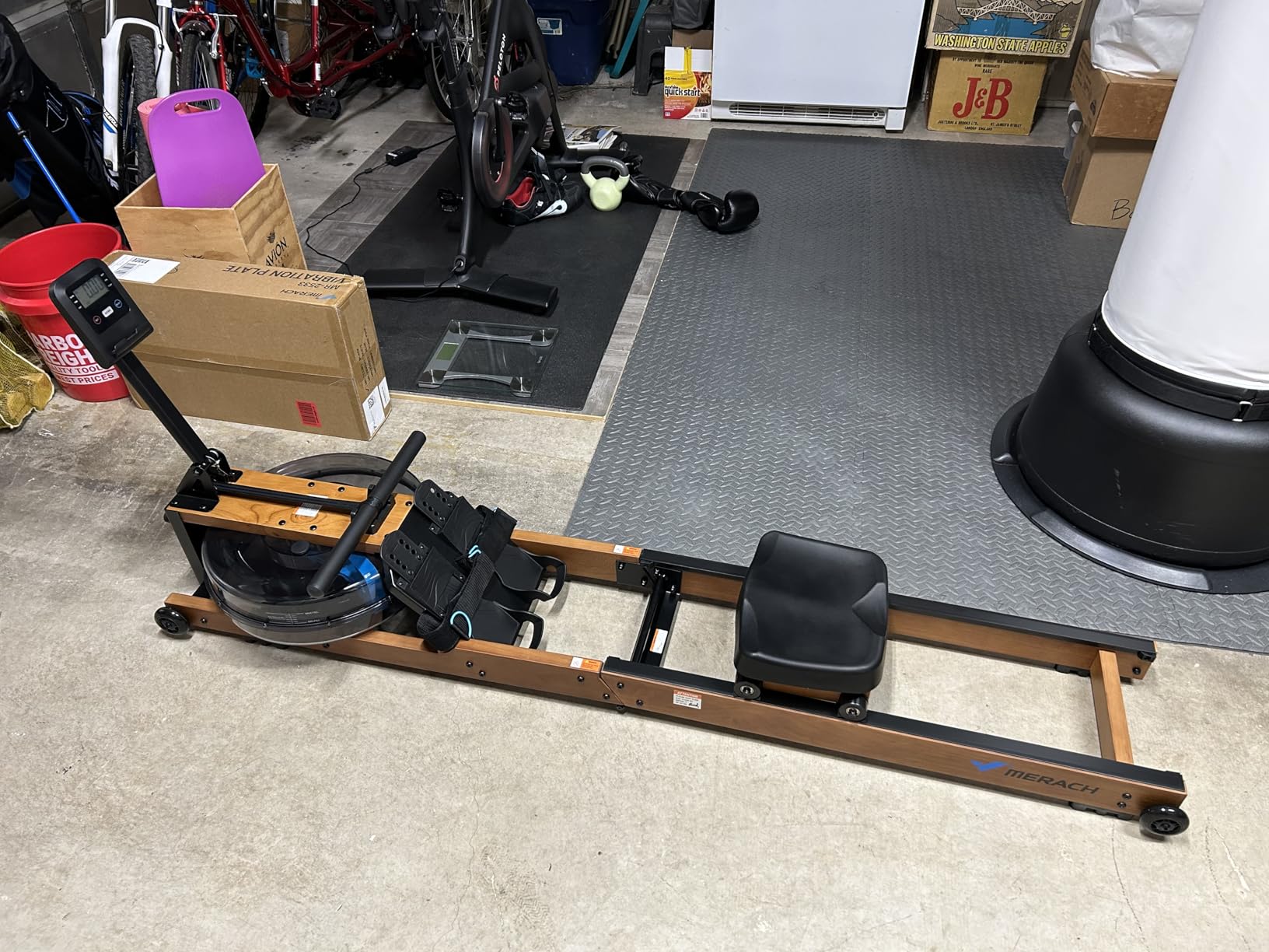 MERACH Water Rowing Machines for Home, Foldable Row Machine with 400LBS Weight Capacity, Dedicated Monitor and Comfortable Seat, Free MERACH App for Immersive Water Rower customer photo 2