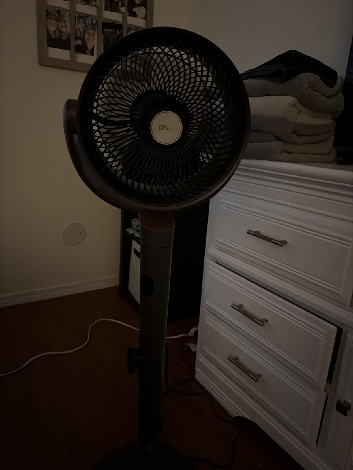 DREO Fan for Bedroom, 120° Oscillating Standing Fan, Quiet Floor Fan with DC Motor, Pedestal Fan for Room, 9 Speeds, 4 modes, 20dB, 120° Manual Vertical, 37-42