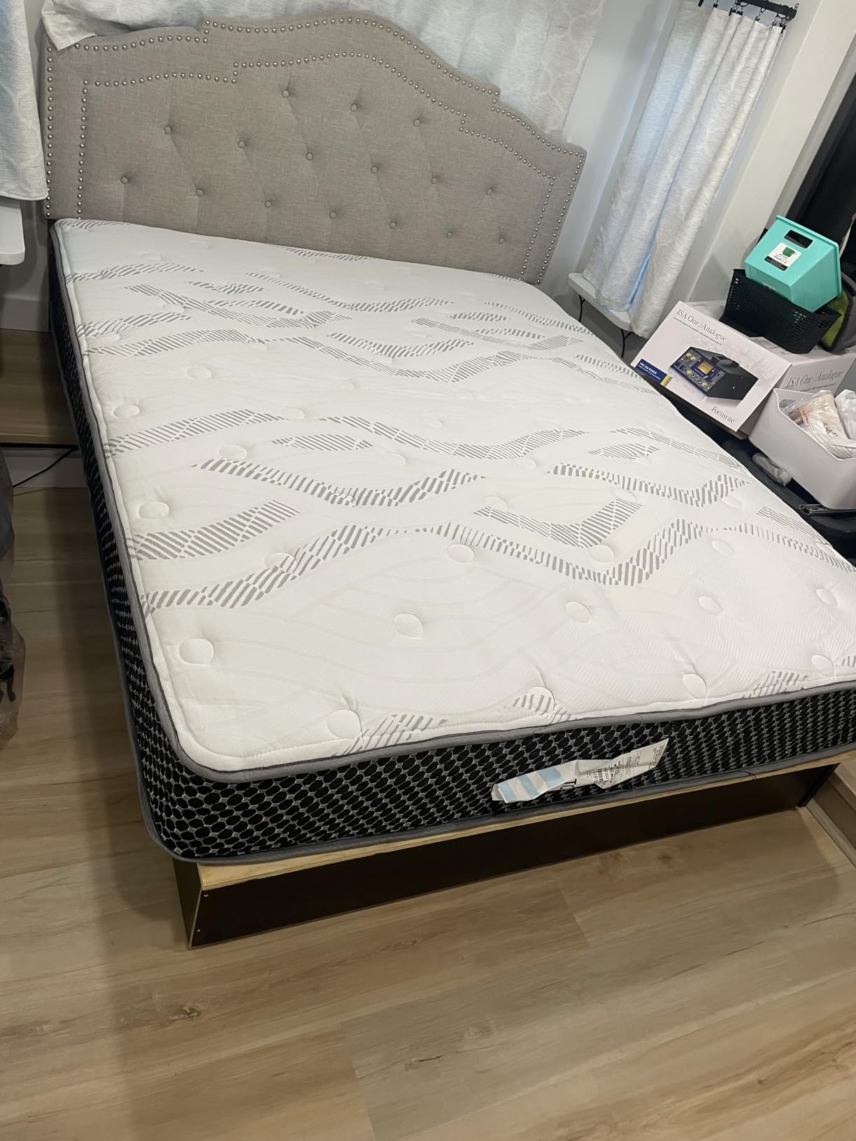 WanderRest Cool Hybrid 10