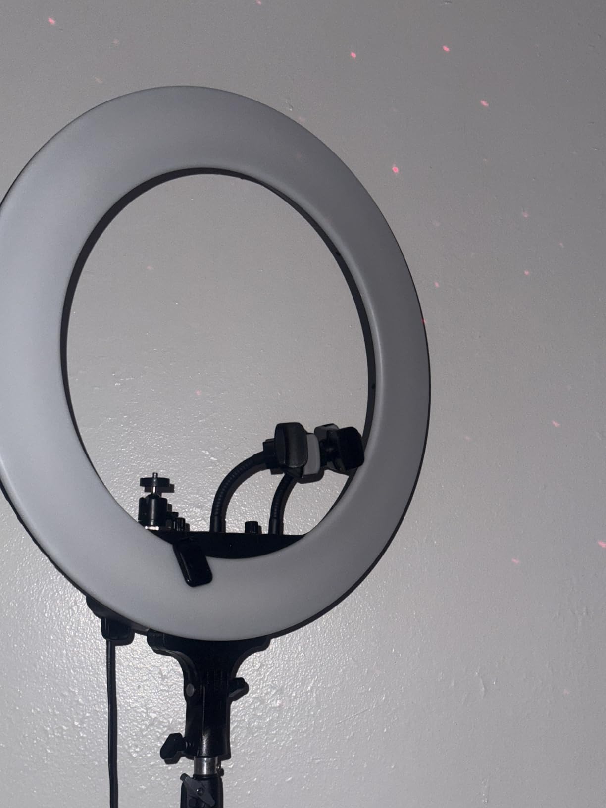 UBeesize 22'' Ring Light with 72'' Stand, 60W Large Ring Light with Phone Holder, Dimmable LED Light for Makeup Barber Stylist Tattoo YouTube TikTok Photography customer photo 2