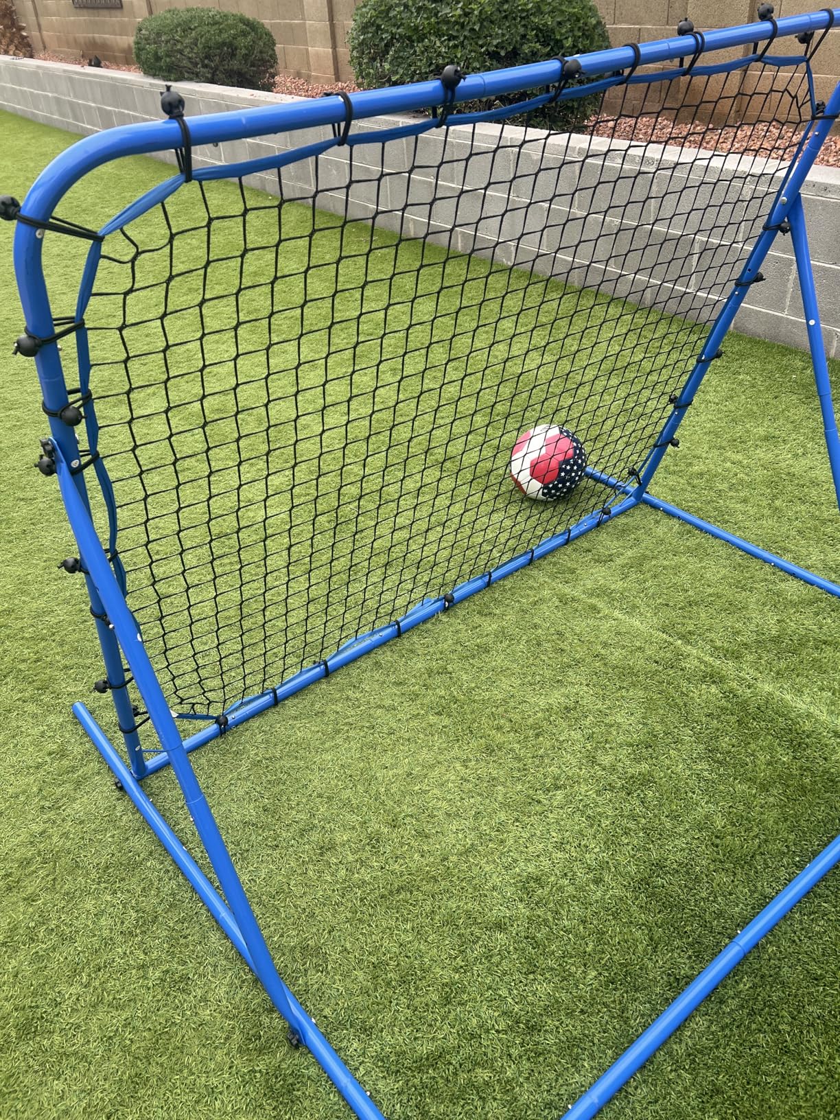 Soccer Baseball Volleyball Rebounder Net, Quick-Switch Angle Dual-Sided/Dual/Three Mode Goal Net Multi-Sport Pitchback Rebound for Control, Passing Practice, Easy Setup Bounce Back Training Gifts customer photo 1