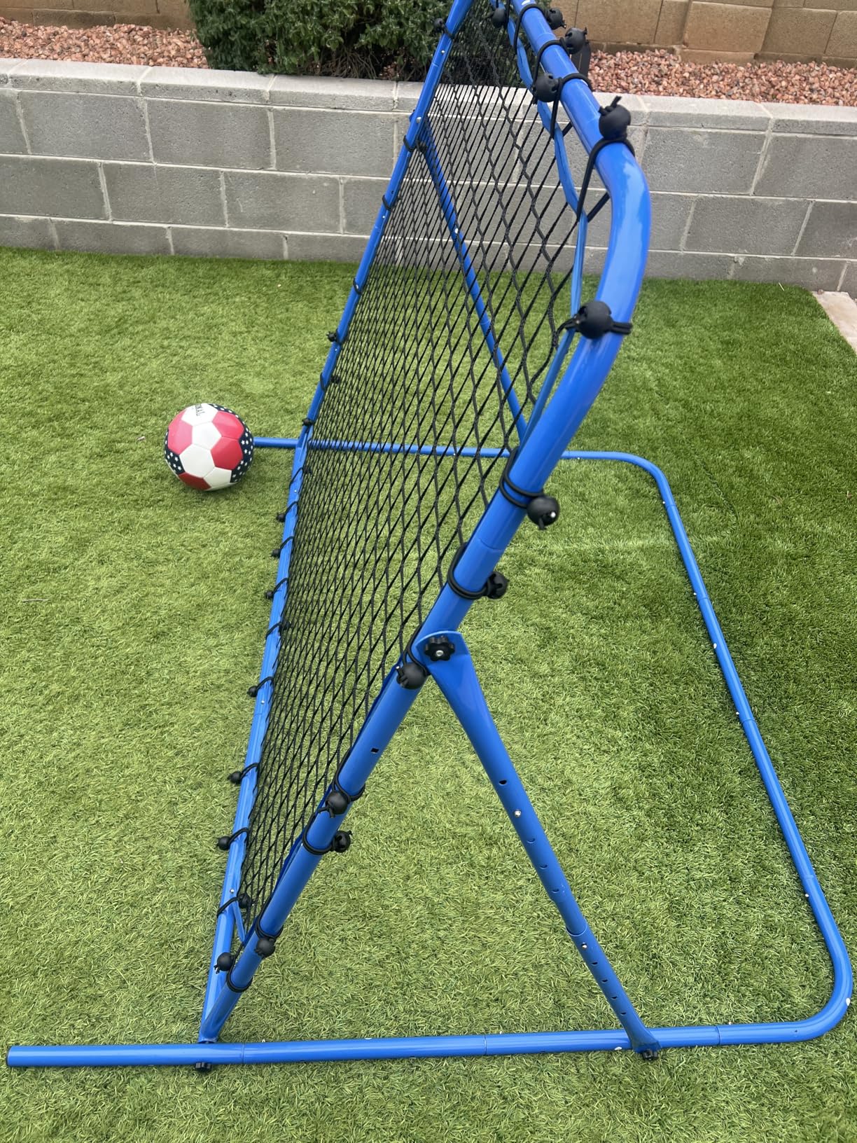 Soccer Baseball Volleyball Rebounder Net, Quick-Switch Angle Dual-Sided/Dual/Three Mode Goal Net Multi-Sport Pitchback Rebound for Control, Passing Practice, Easy Setup Bounce Back Training Gifts customer photo 2