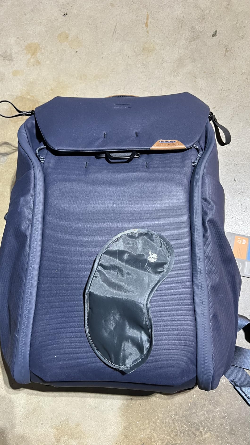 Peak Design Everyday Backpack 30L, Charcoal, MagLatch Top, Dual Side Access, FlexFold Dividers, Fits 15 / 16 inch Laptop customer photo 1