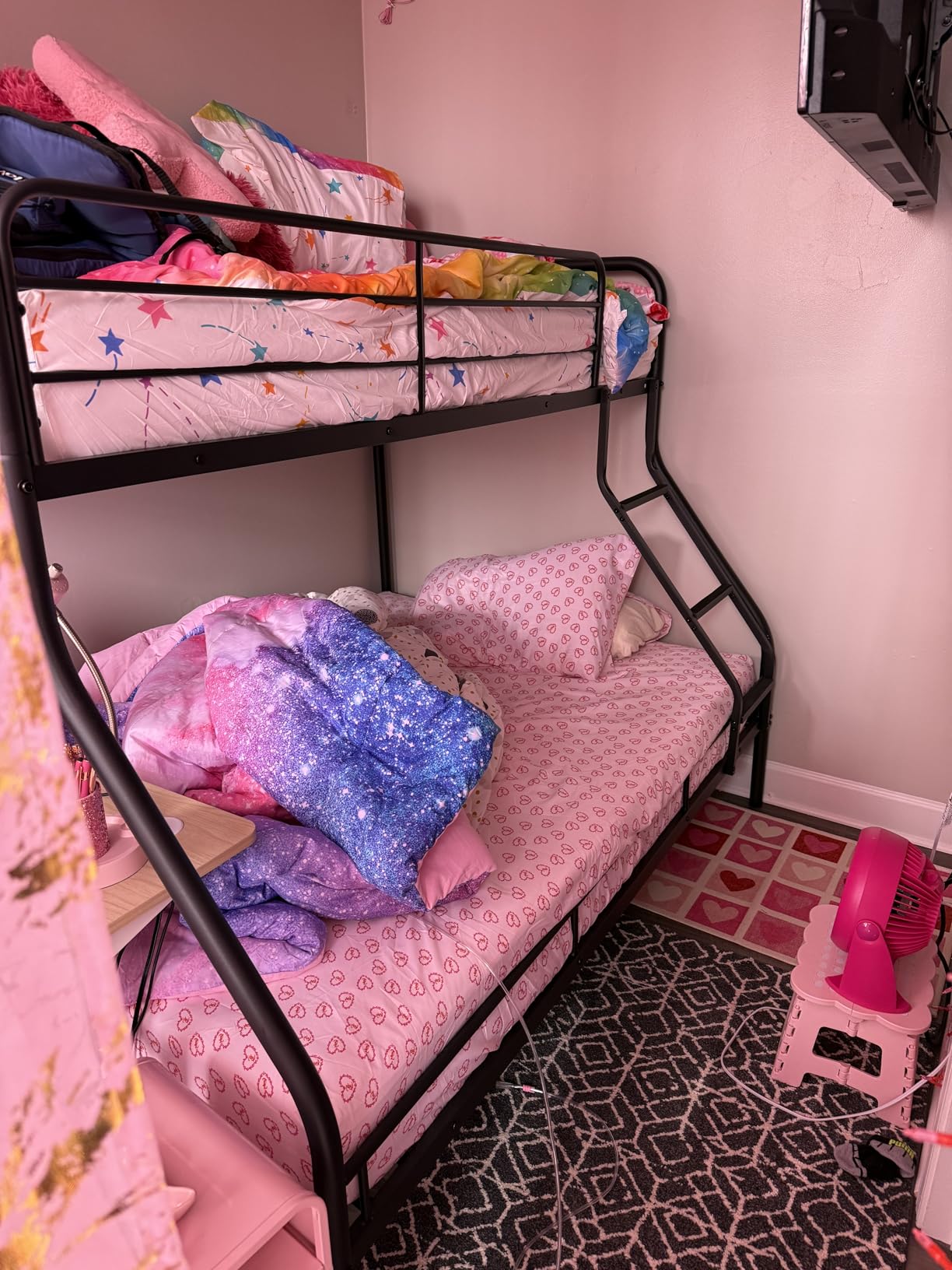 Naomi Home Twin Over Full Metal Bunk Bed with Safety Guardrails, 800 lbs Capacity, Angled Ladder, Underbed Storage, Black customer photo 1