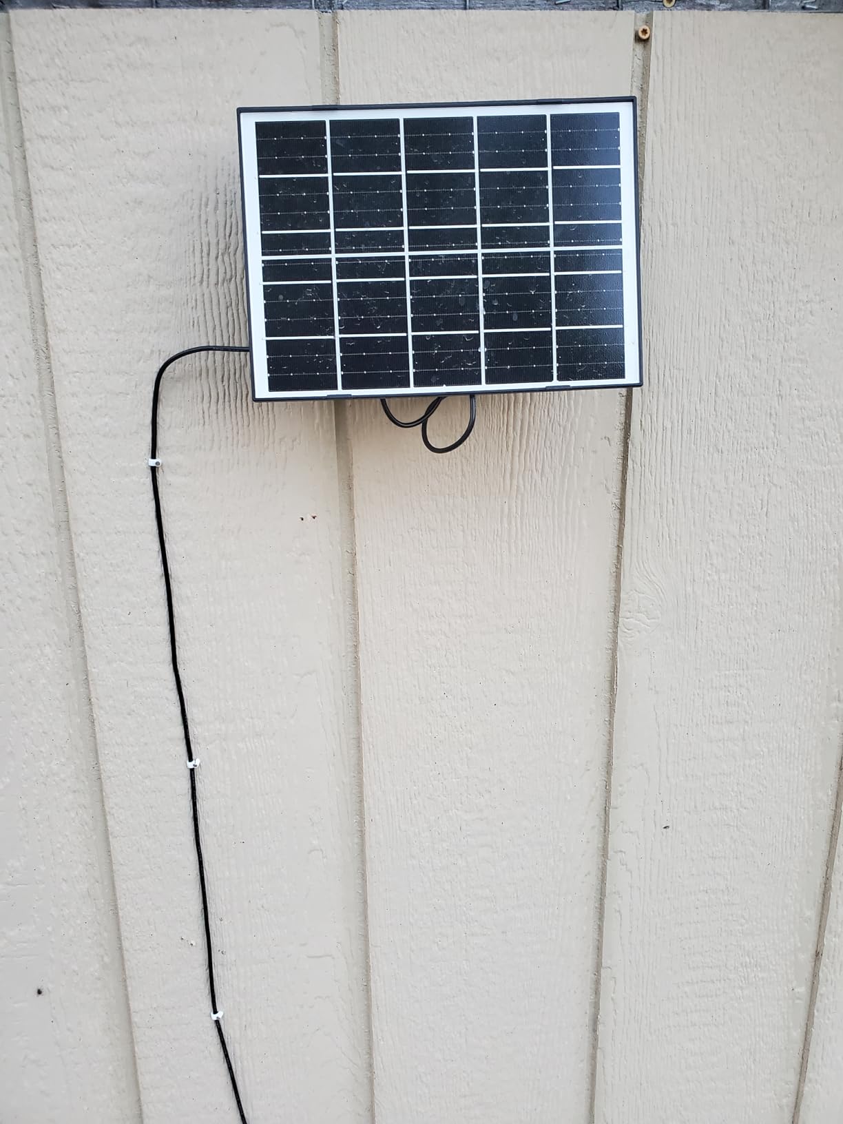 Automatic Chicken Coop Door Solar Powered, Pet Deluxe Chicken Door with Programmable Timer & Light Sensor, Anti-Pinch Safety, 7W Solar Panel, Aluminum Alloy with 10 Wire Clips Solar Chicken Door-Gold customer photo 1