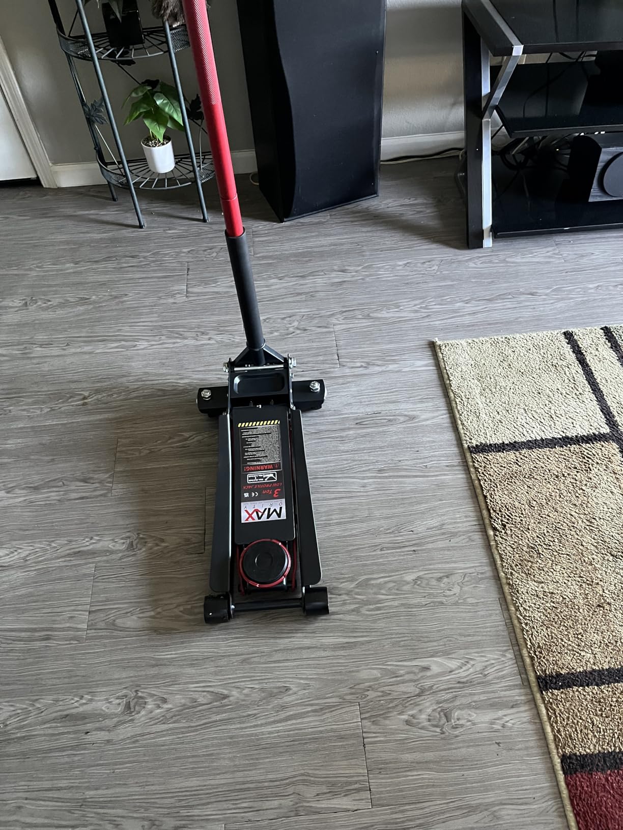 Maxority 3-Ton (6600lbs) Low Profile Hydraulic Heavy-Duty Steel Floor Jack with Dual Pistons Quick Lift Pump, Home and Workshop Car Maintenance for Various Vehicles customer photo 2