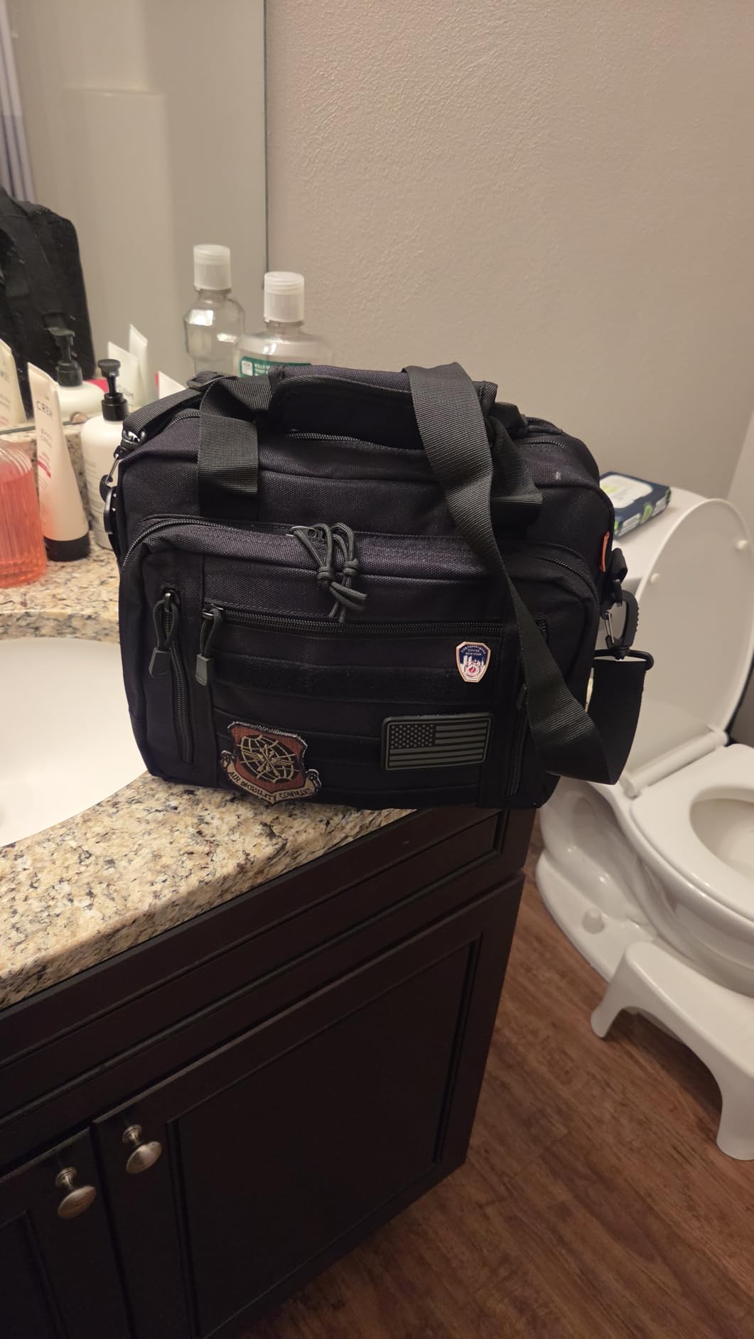 Pistol Case, Gun Range Bags For 2 Pistols 6 Magazines Carrying Shooting Bag with Lockable Zipper customer photo 1