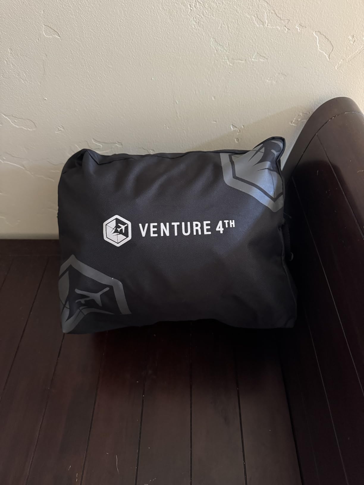 VENTURE 4TH Car Rooftop Cargo Carrier - 21 Cubic Feet Soft-Shell Waterproof Roof Bag with 10 Heavy-Duty Compression & Tie-Down Straps, Anti-Slip Mat & Door Hooks - Fits Cars with or Without Roof Rack customer photo 1
